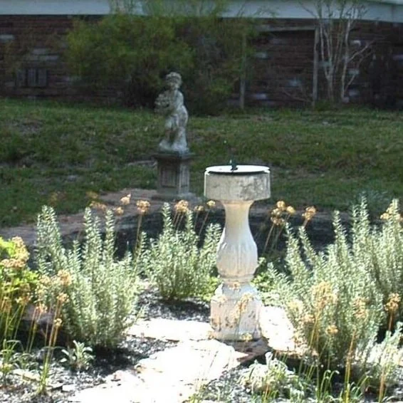The English-style garden
