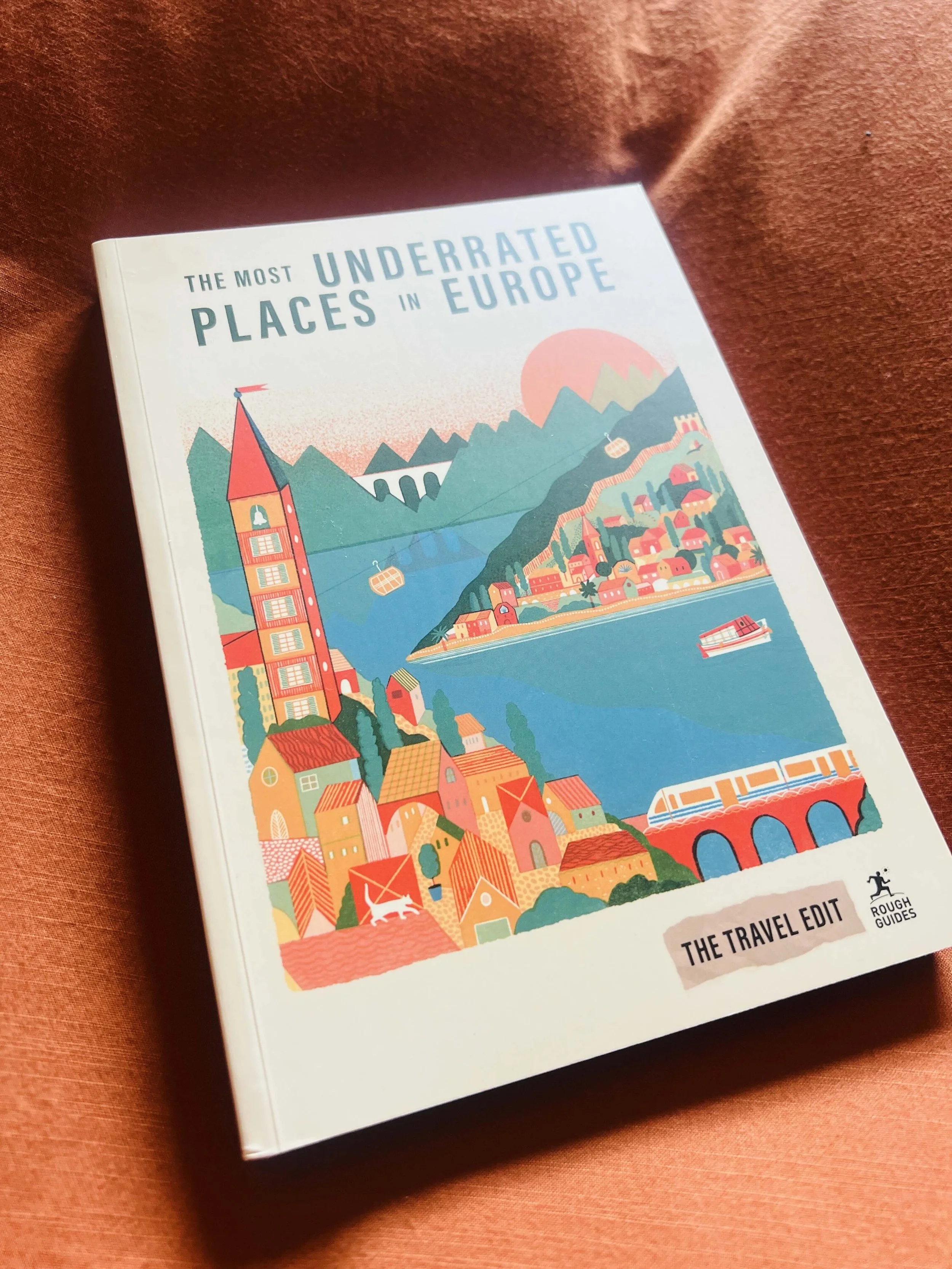 RoughGuides_Book_Shot_1.jpeg