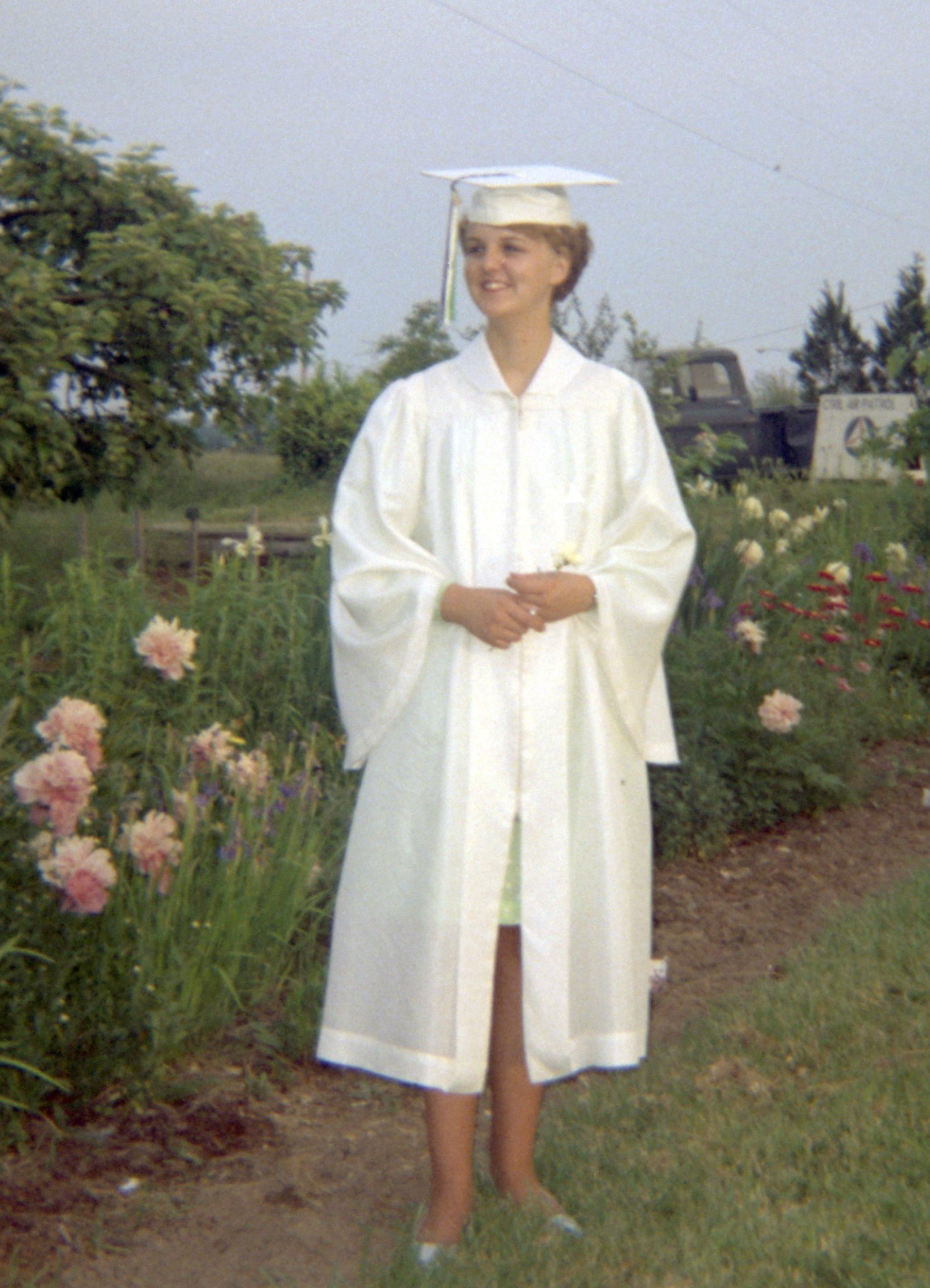 April Lorraine Bennett HS Grad 1969.jpg