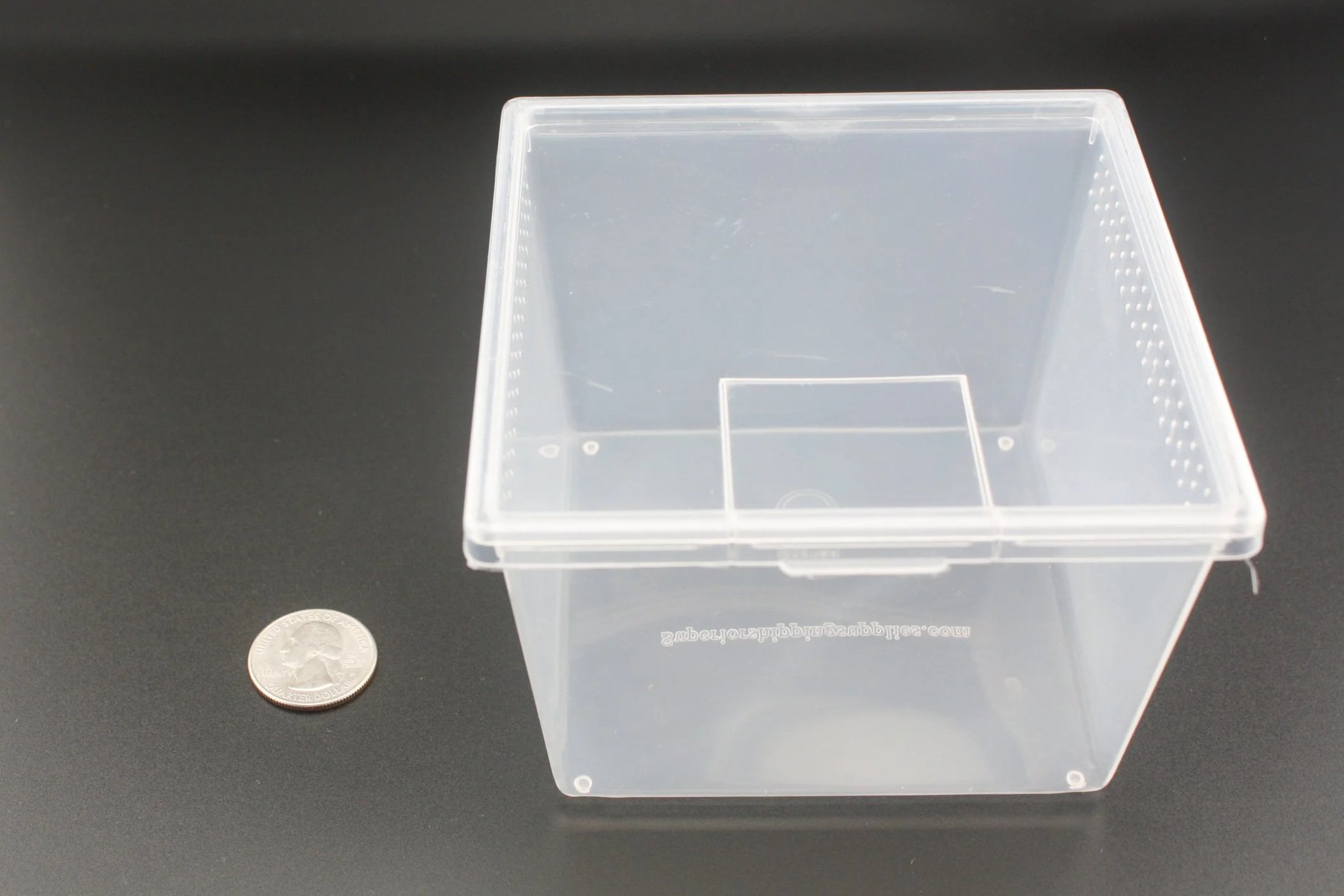 Square 24 oz. flip top plastic enclosure