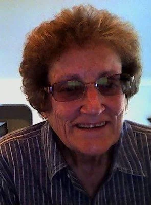 Lyn Dinard
