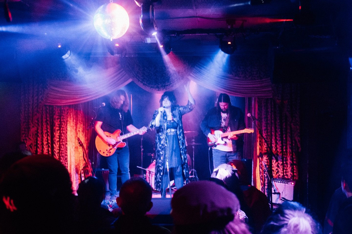 Saw my brothers band play the other night and was really blown away. I used to have to listen to Harry practice guitar in his room much to my chagrin. But those hours have lead to something quite amazing. His playing seems effortless and second natur