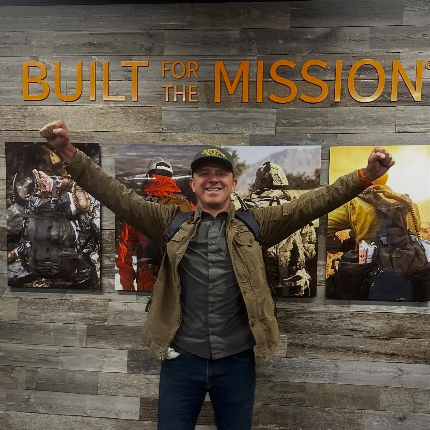 Happy Veteran&rsquo;s Day to my amazing husband! He served for 20 years, lost many close friends, saw things no one should see, yet also found the courage to see the joy and excitement life has to offer! That&rsquo;s his gift to this world, helping h