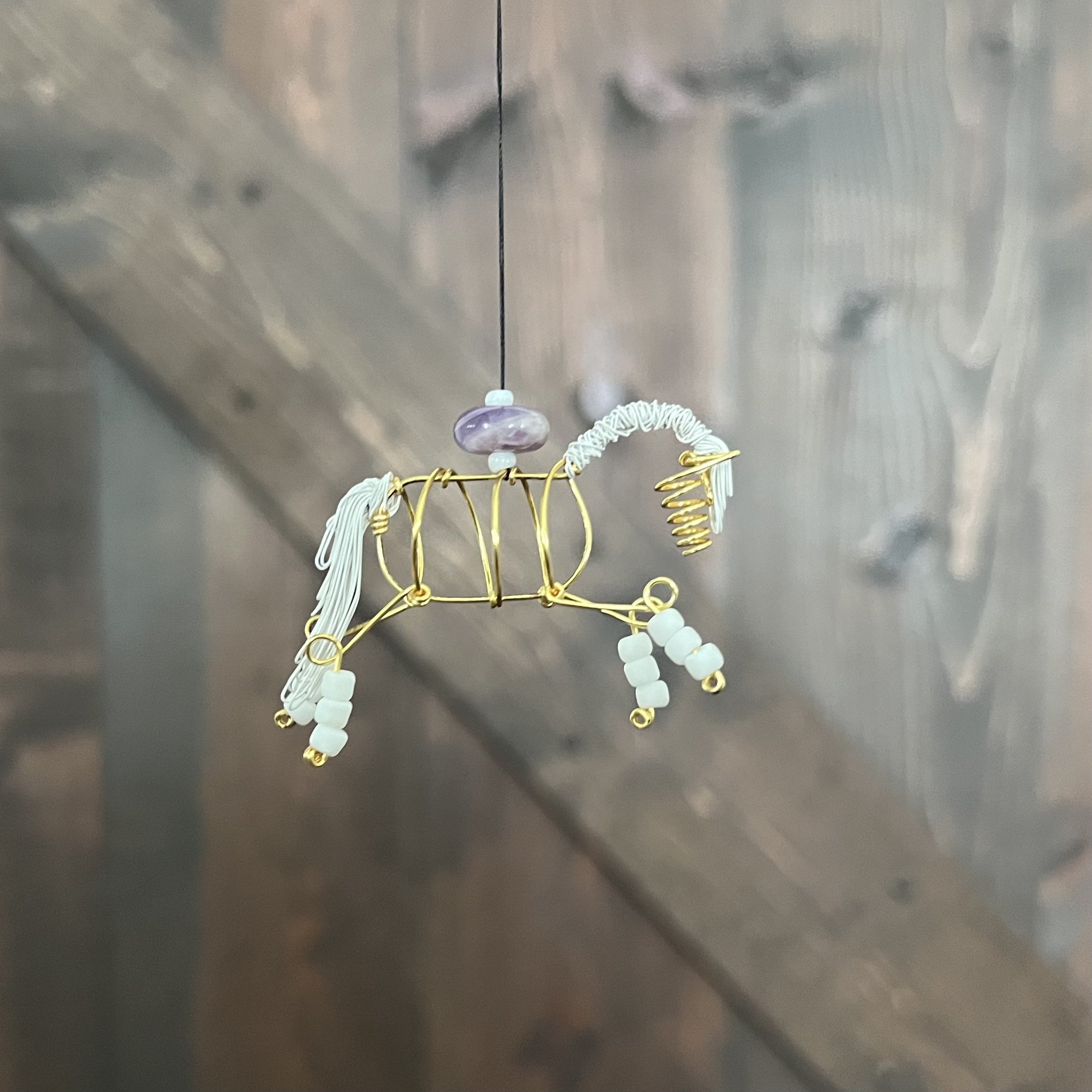 Palomino w/ amethyst