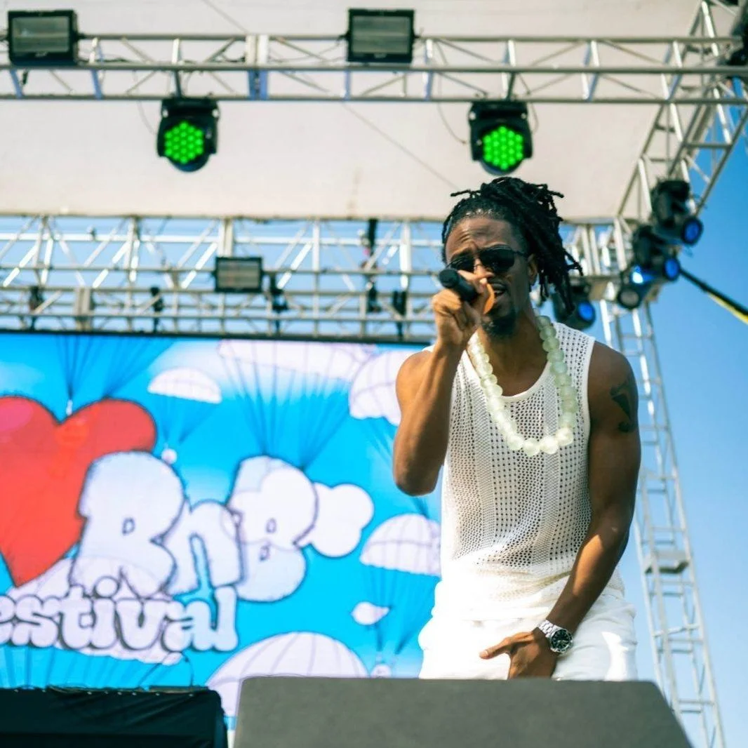 PIMLR Sessions: LOVELOGIQ - SKELETONS