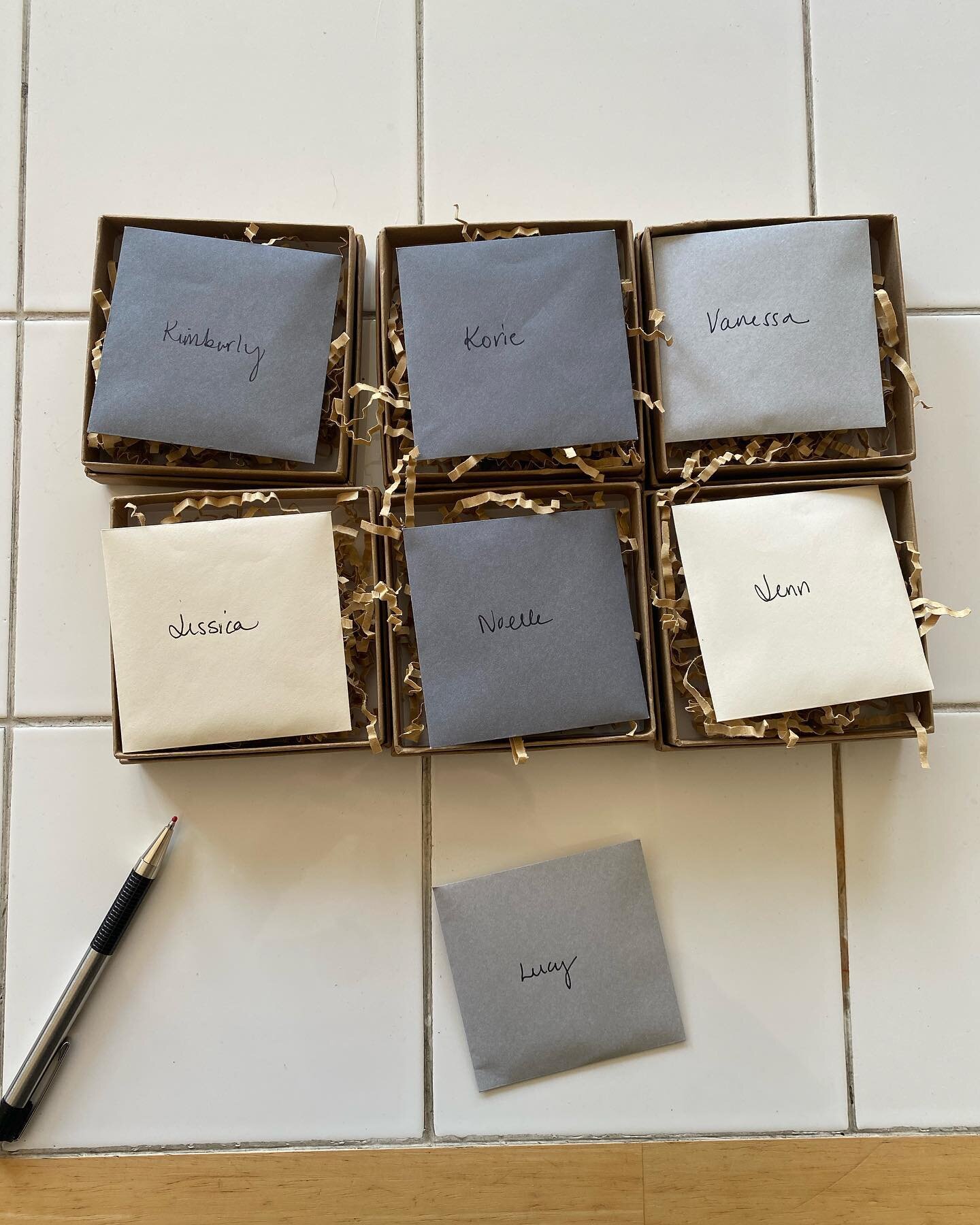 Getting to make a custom order for bridal party was so nice! It was such a sweet custom gift. I&rsquo;ve also done gifts for grad students, volunteer  groups, clients, co-workers&hellip; the personal aspect really makes me grateful I get to make glas
