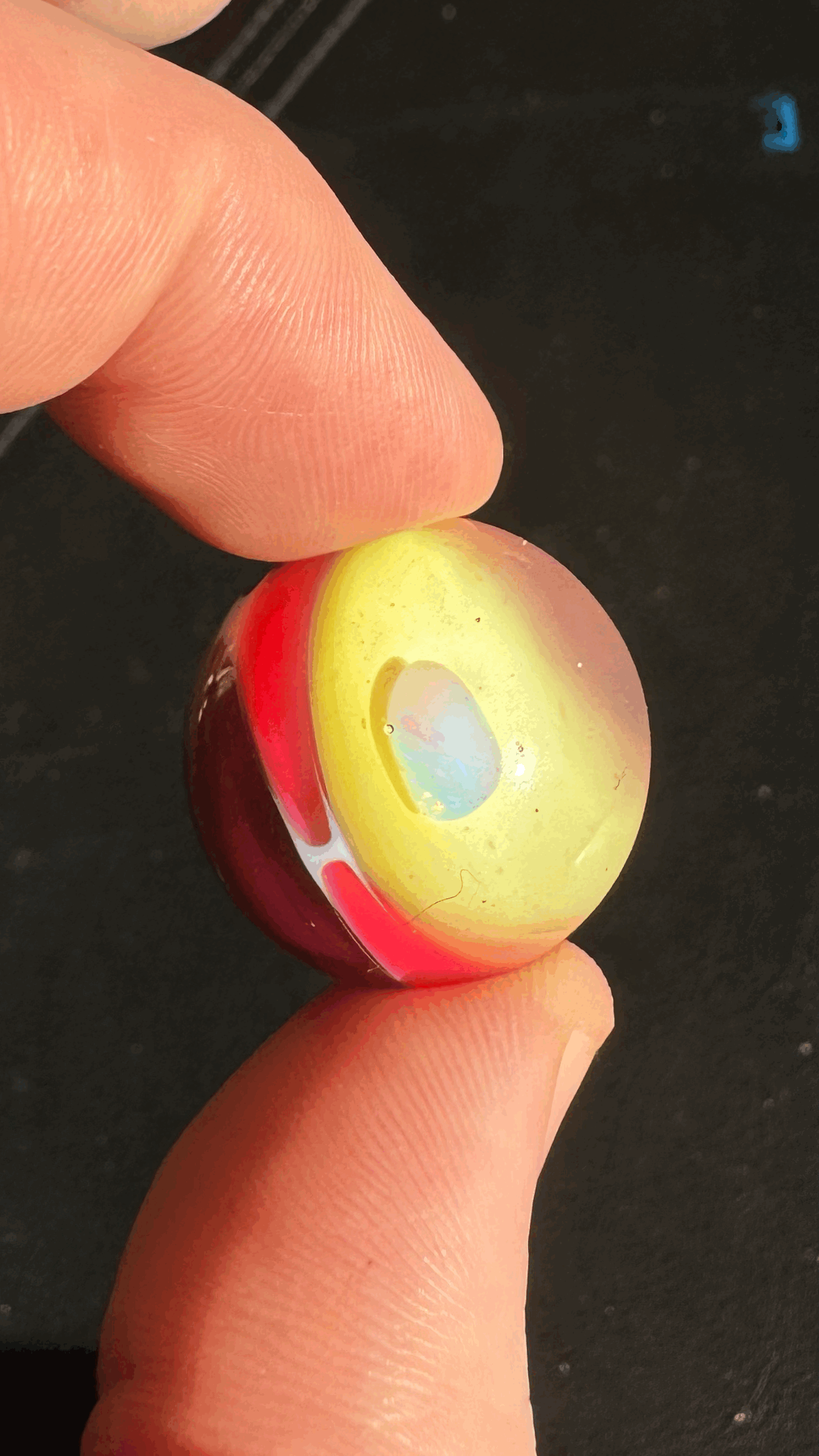 Opal Marble with Dots 24mm