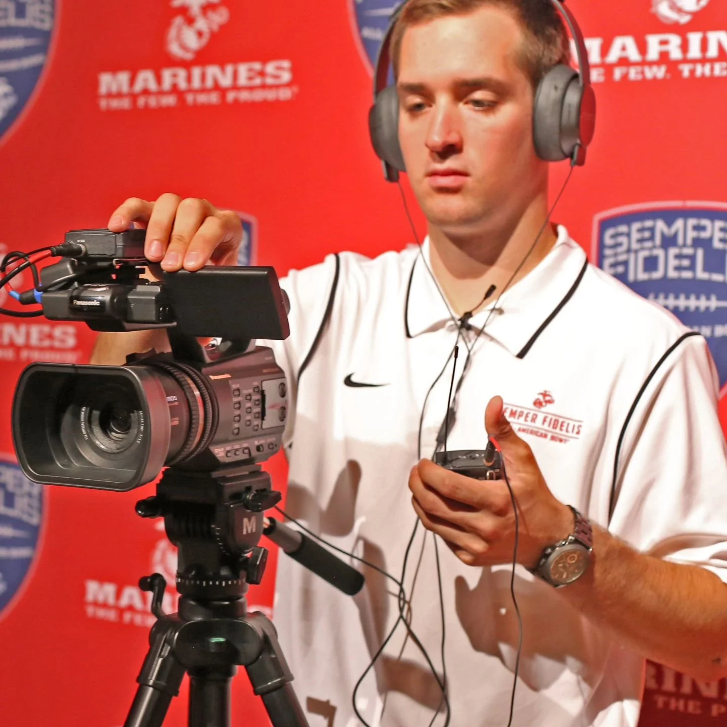 Need somebody on the fly to record presentations, interviews, sports related content? Been there, done that! I can shoot just about anything sports related, have a question? Just shoot me a DM! 

*Available for travel shoots

#sportsvideographer #the