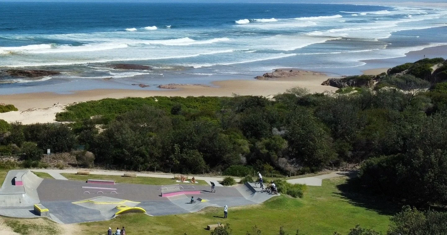 Anna Bay Skate park from above #psiloveyou #portstephens #accommodation #petfriendly #nswmidnorthcoast #beachhouse #sanddunes #sunsets #birubibeach #familyholiday #annabay #beachdays #airbnb #airbnbpetfriendly #traveloz #dogfriendly #nelsonbayaccommo