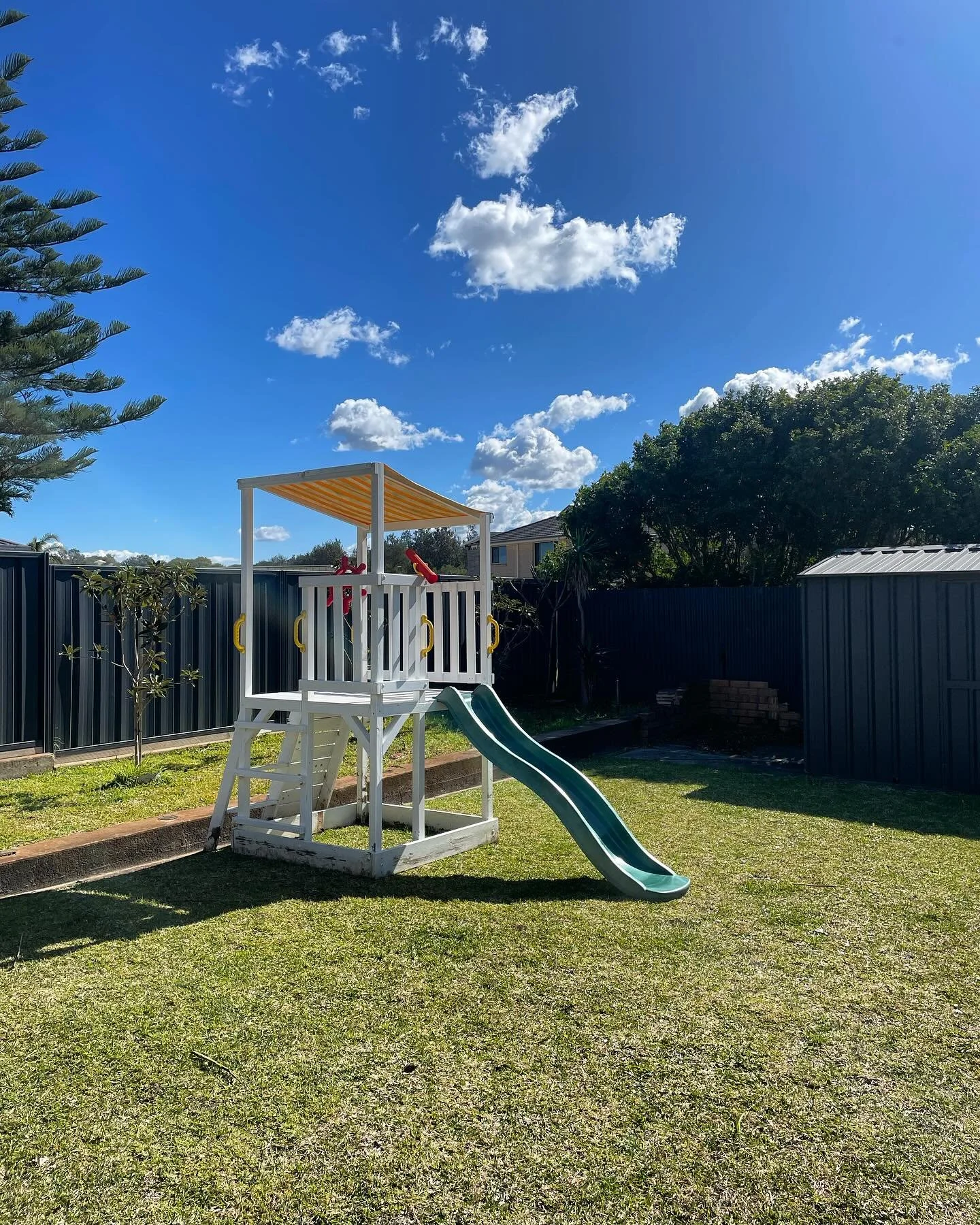 Getting a little something set up for the kids this summer ☀️🛝 #psiloveyou #portstephens #accommodation #petfriendly #nswmidnorthcoast #beachhouse #sanddunes #sunsets #birubibeach #familyholiday #annabay #beachdays #airbnb #airbnbpetfriendly #travel