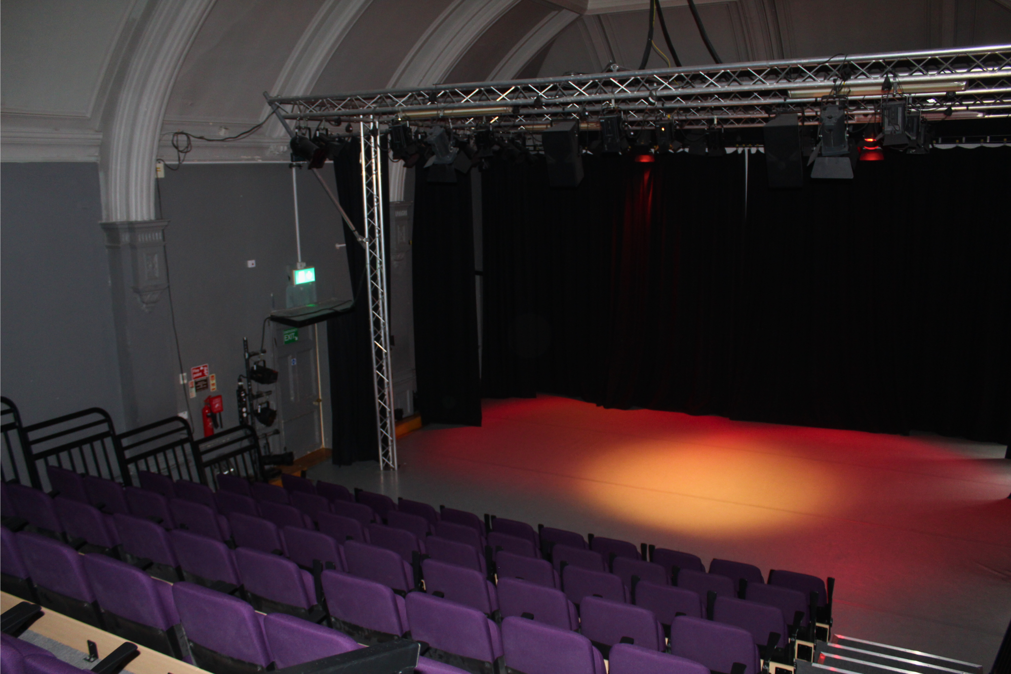 Court Theatre - Stage Lit