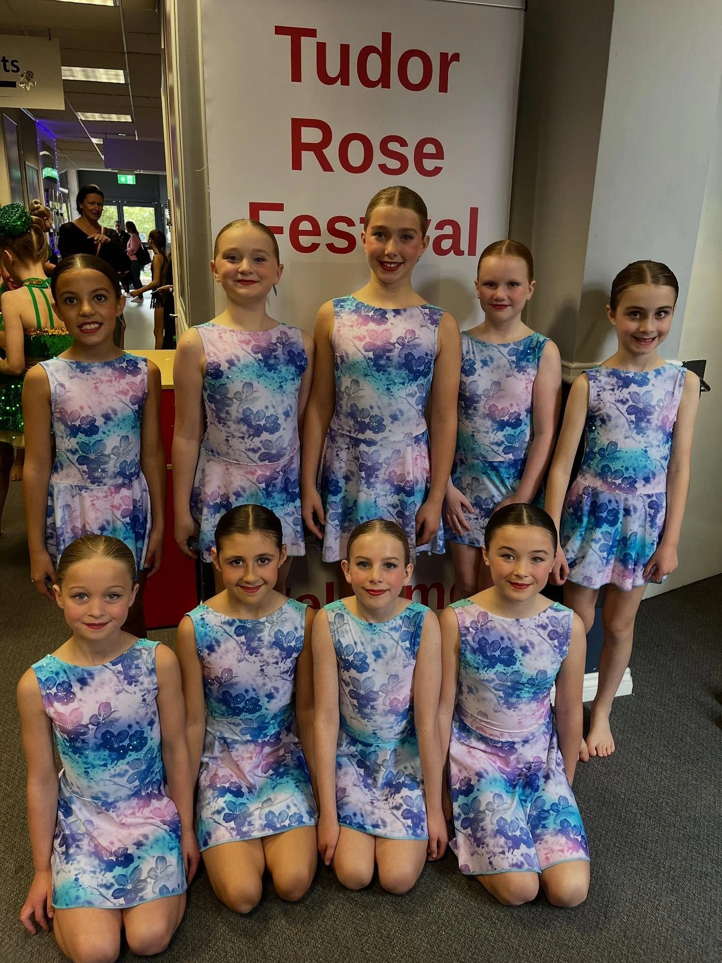 Introducing our brand new Junior Group - what a team! You are  absolute superstars and we couldn&rsquo;t be prouder of how you all performed 🎉🙌🏻👏🏻💫 congratulations girls! 

#dancefirst #teamDF #juniorgroup #juniors #lyricaldance #lyricalgroup #