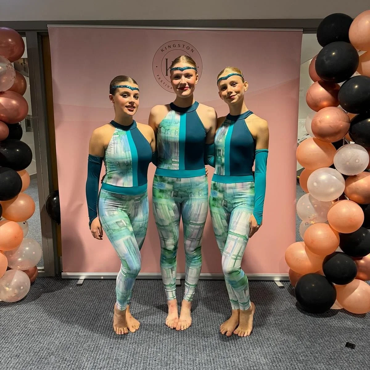 Inter Jazz Trios @kingstonfestivalofdance 

Well done girls - you always bring the intensity and commitment to this piece 🙌🏻👏🏻 a strong performance from each of you 💚

#dancefirst #teamDF #dance #dancefestivals #leatherheaddancers #jazzdance #ja
