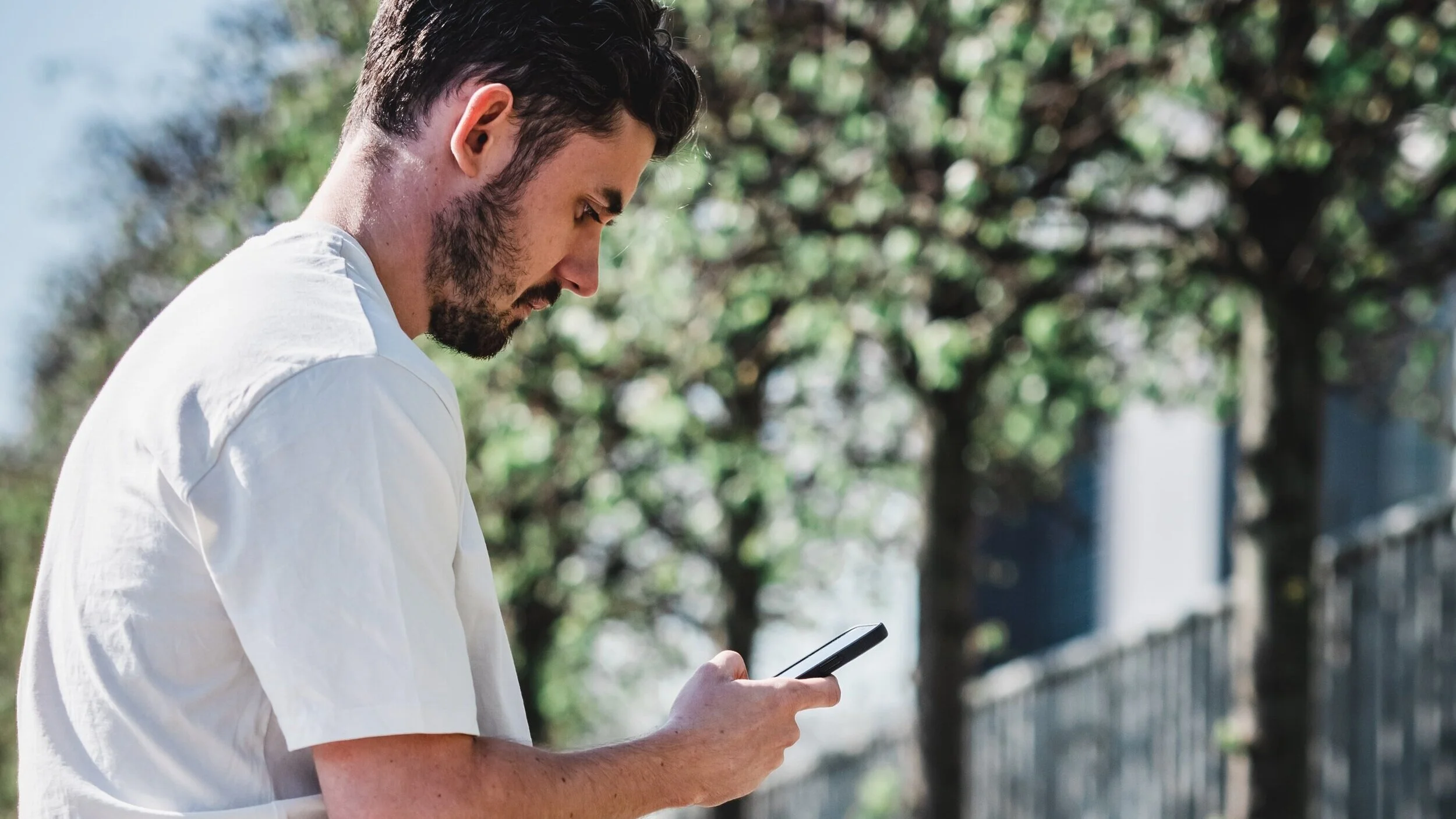 The Biggest Mistake People Make on Dating Apps