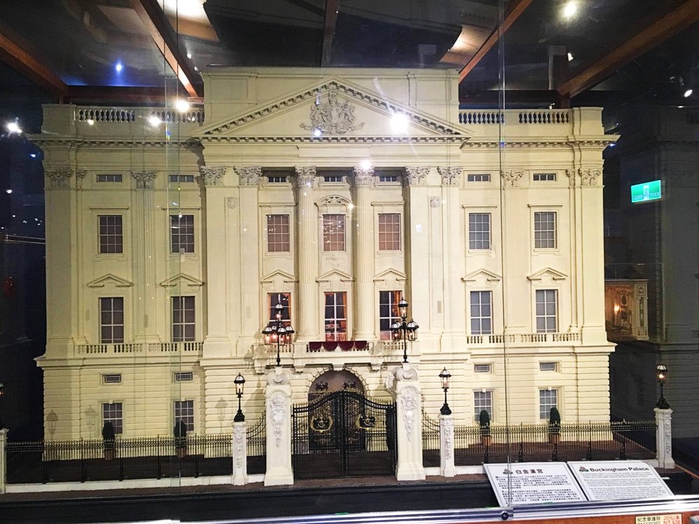 Miniature Buckingham Palace.jpg