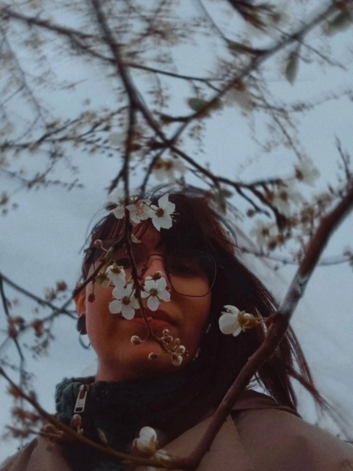 f l o r a i s o n

#poetic #weekendmood #onestepbeyond #graphistelucide #creative