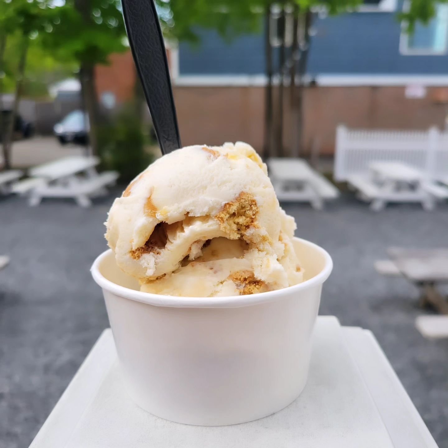 New &quot;Cinn-Full Churro&quot; sabor de helado para mayo de Mickeys...

&quot;Cinn-Full Churro&quot; is a delicious Cinnamon Ice Cream with churro pieces throughout all this May @mickeys_ice_cream 

Open 1-9pm Daily