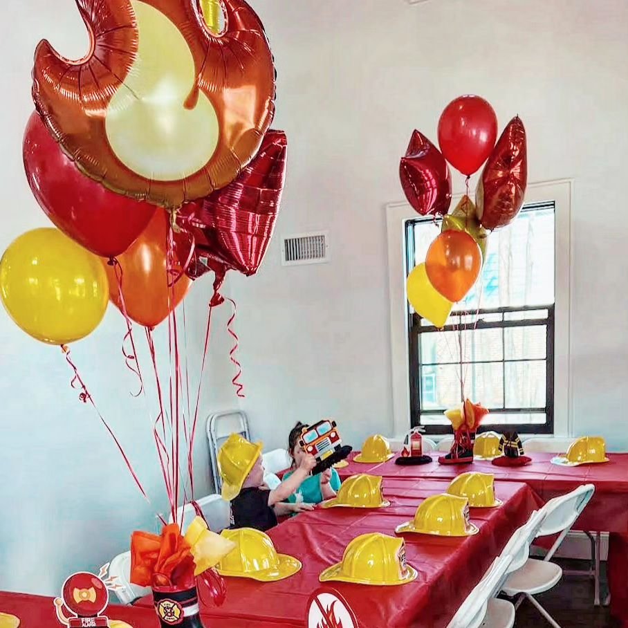 Book Your Child's July &amp; August Birthday Party @mickeys_ice_cream 

Beat the heat &amp; mess of a summer party at your home with a private birthday party with pizza, drink, craft, &amp; ice cream!

Free 6&quot; ice cream cake for your party when 
