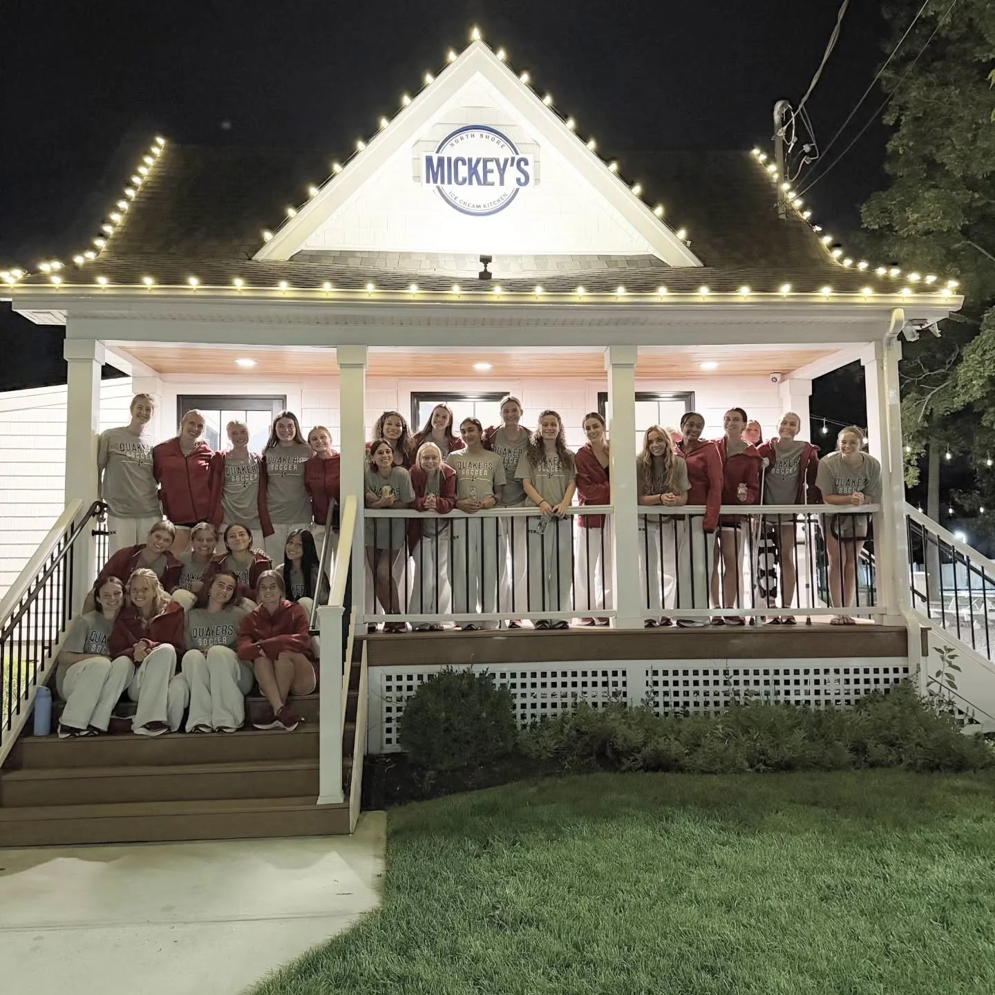 Thanks @pennathletics women's #soccer for making the trip to #longisland for some @mickeys_ice_cream last night...

...They may also be in town to play against @stonybrookwsoc at 1pm, but we think the best part of the weekend will be Saturday night's
