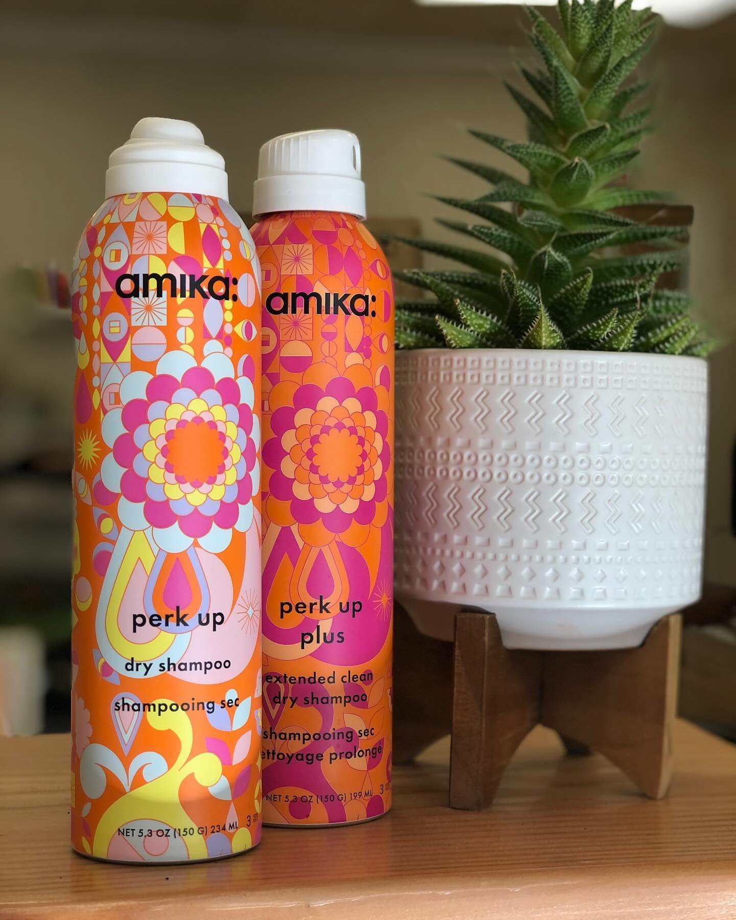 can&rsquo;t live without our dry shampoo
.
.
#manechick #maneonmain #manesalonnj #amikahairproducts #amikapro