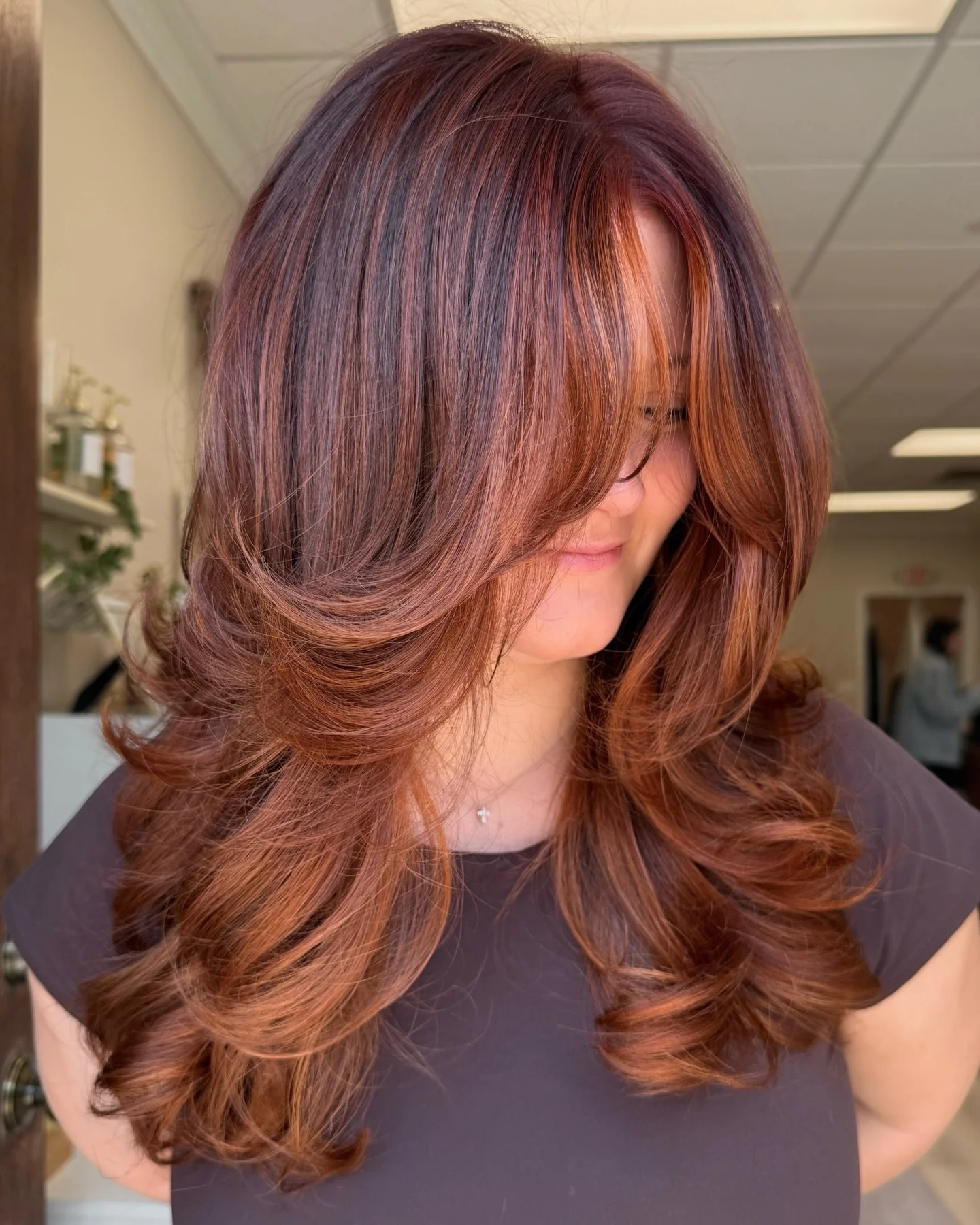 we are starstruck over this stunning red (&amp; gorgeous haircut) by @hair_by_erinr 🍒