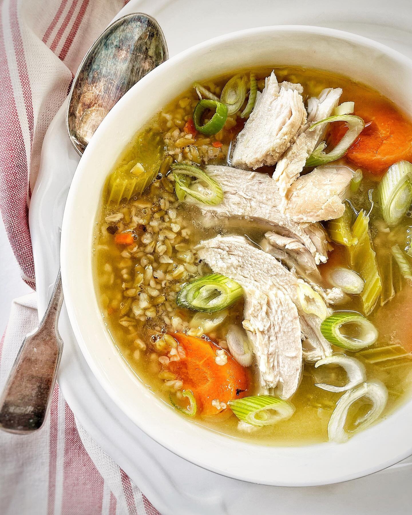 Freekeh chicken soup 

I know it&rsquo;s sunny and it&rsquo;s June but yesterday was a mixed up day of weather. Sun and cloud and pouring rain, so I thought I&rsquo;d make a quick soup, with leftover roast chicken, carrots and celery, lemon, freekeh 