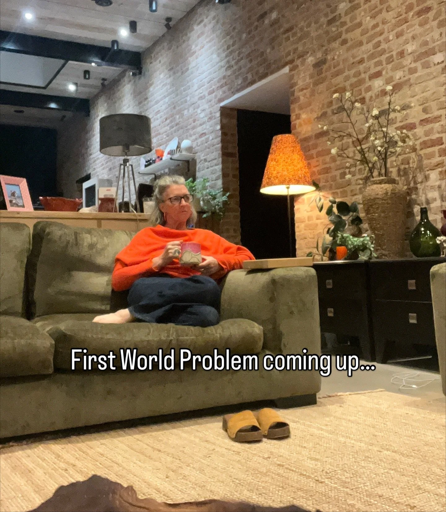 And if can&rsquo;t be bothered to go to my Bio etc etc, just drop it here and I&rsquo;ll add you myself 🥳. 

One of the things I really love about my new kitchen is how little I look!!

I means there are loads of things I like about it but the photo