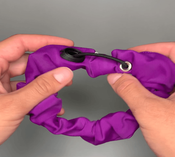 GIF showing how to adjust Hairstrong band
