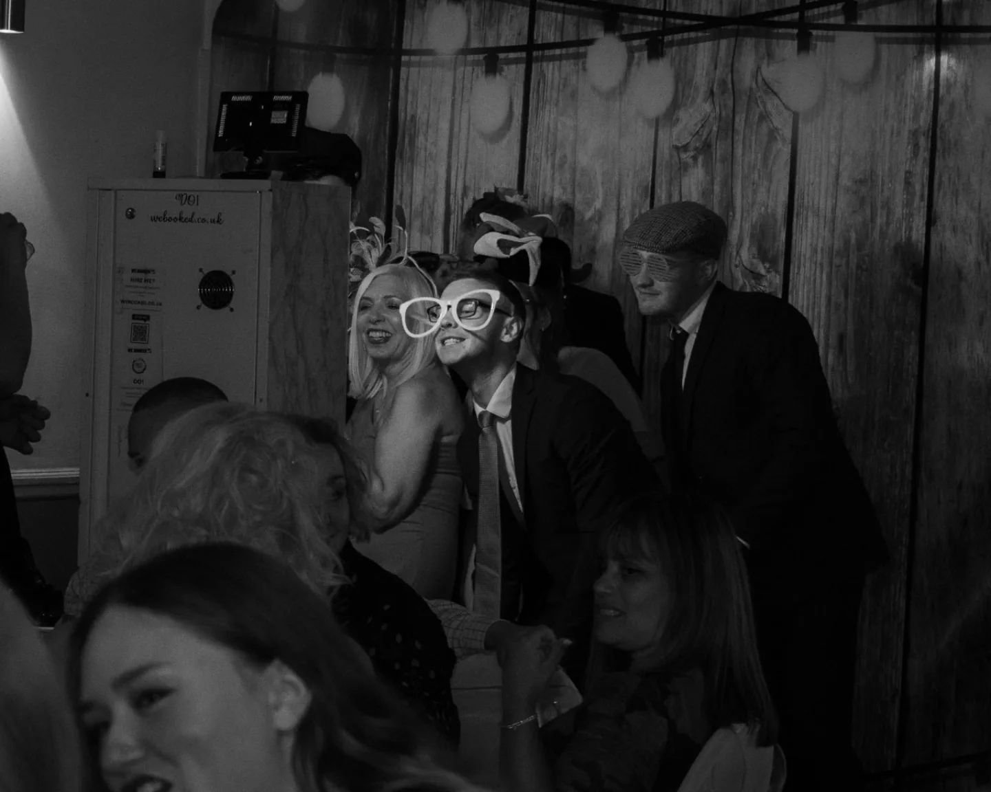 Nothing like a bit of fun in the photobooth!

Capturing the laughter and cheeky poses of guests as they let loose.

📍@lionhotelbelper

Get in touch to book your day: @songhurst_photography

#WeddingDay #PhotoBooth #PhotoboothWedding