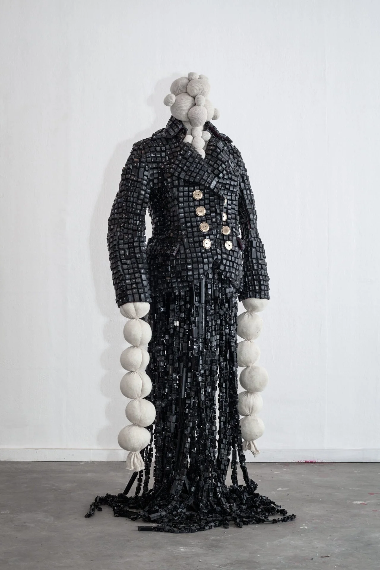 5Maurice Mbikayi artist.jpg