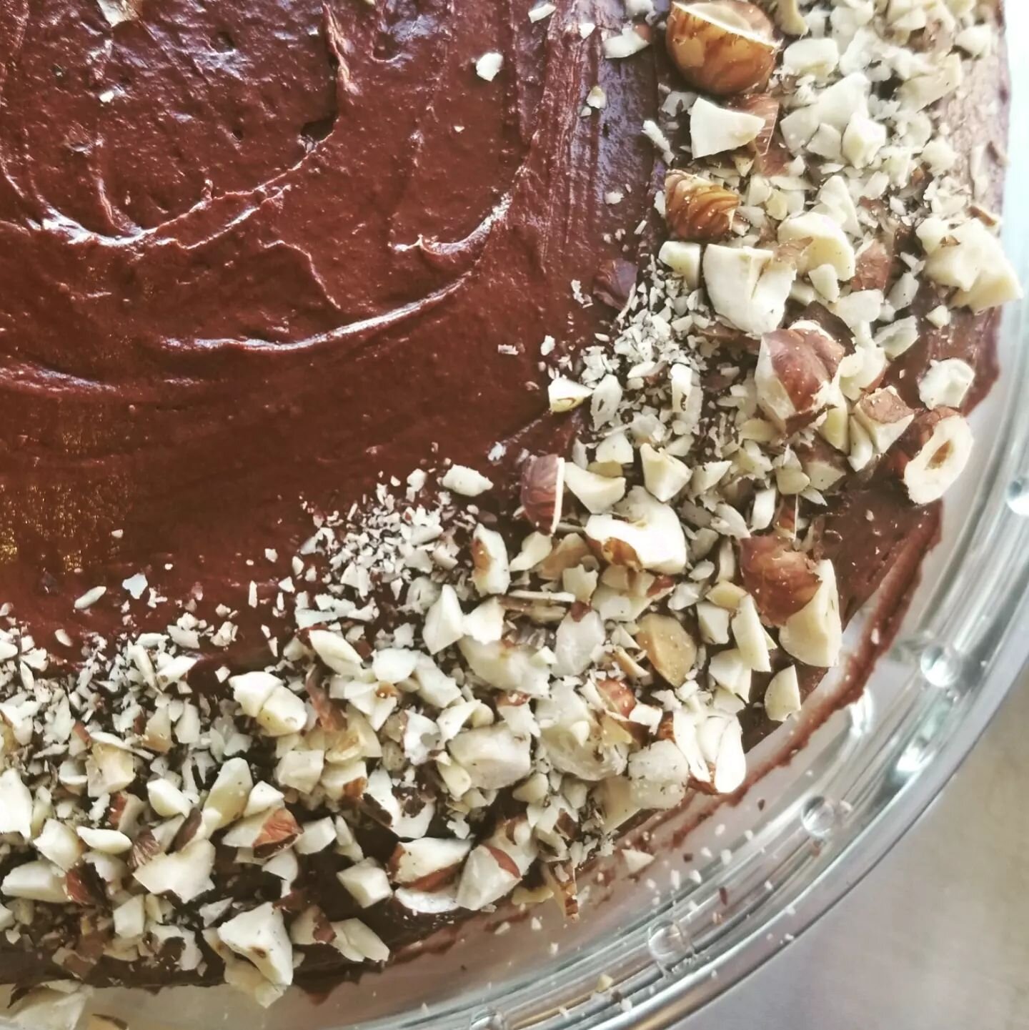 Beet Hazelnut Chocolate Cake is available this weekend. This is a velvety vegan cake with reddish interior slathered with luxurious chocolate frosting and adorned with roasted hazelnuts.

#warwicknewyork #chocolate #beet #hazelnut #vegan #sweet #huds
