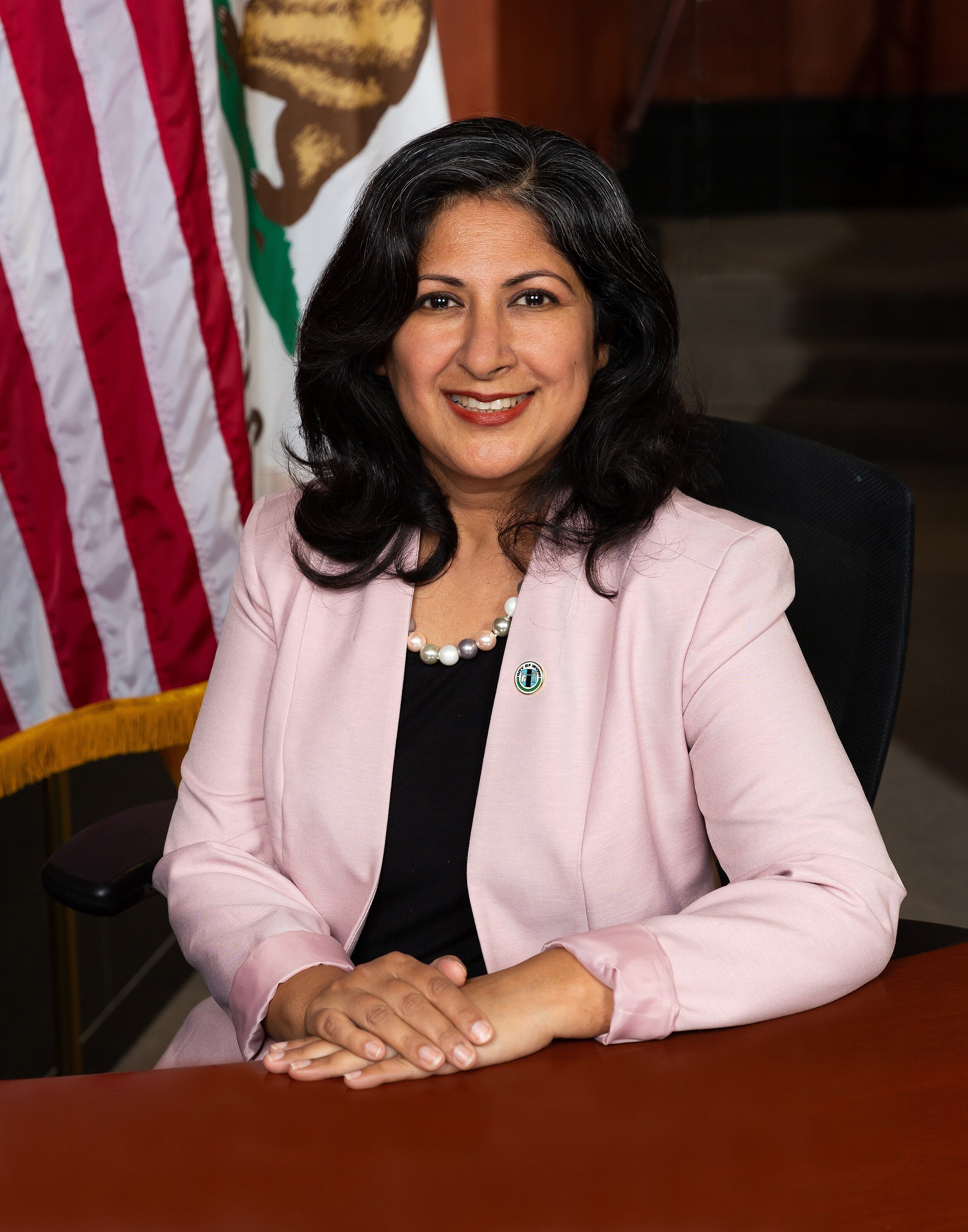 Mayor Farrah Khan