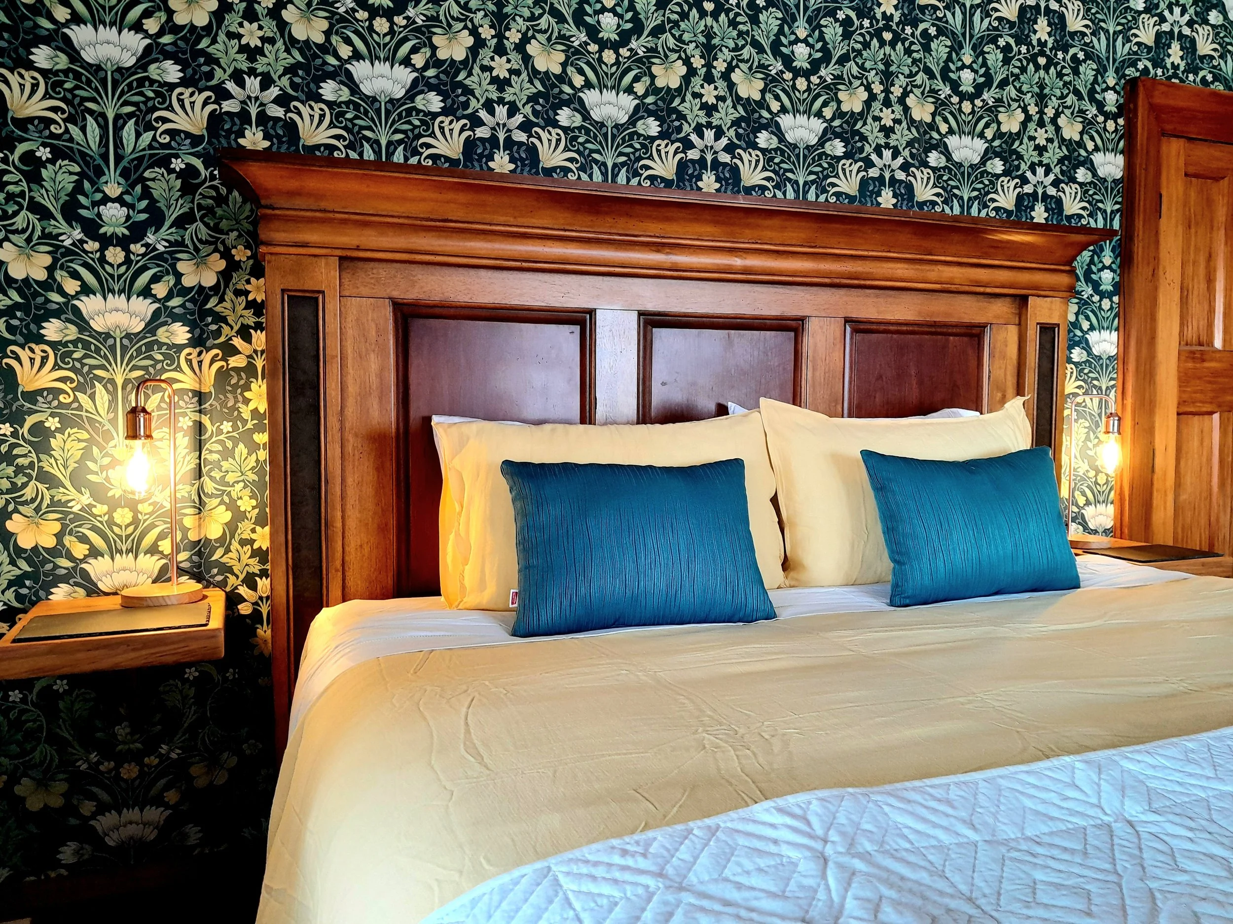 Dandy - bed detail.jpg