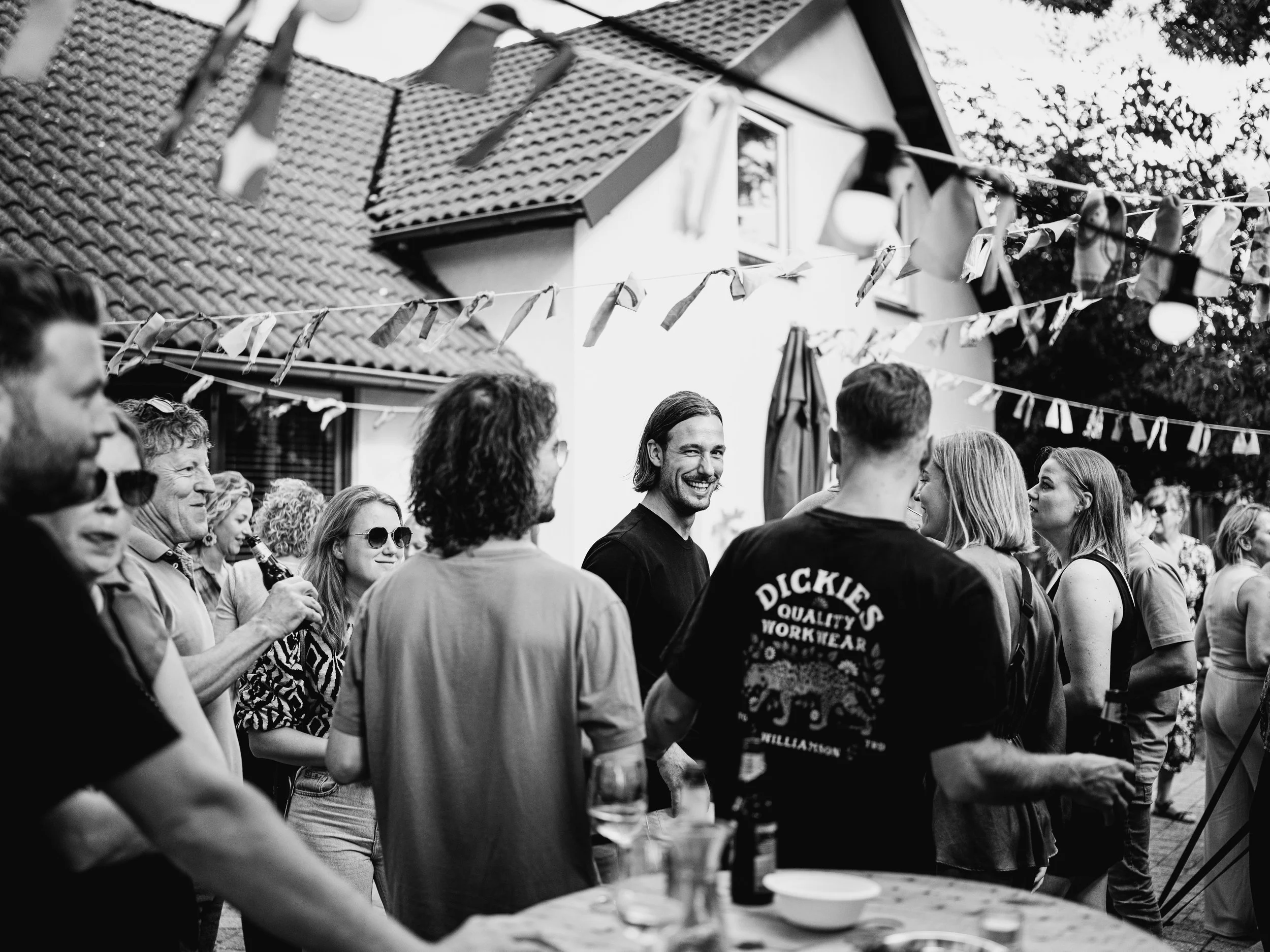 Cas van Laar Professional photographer Eindhoven netherlands documentary black and white photography  family event birthday reunion celebration