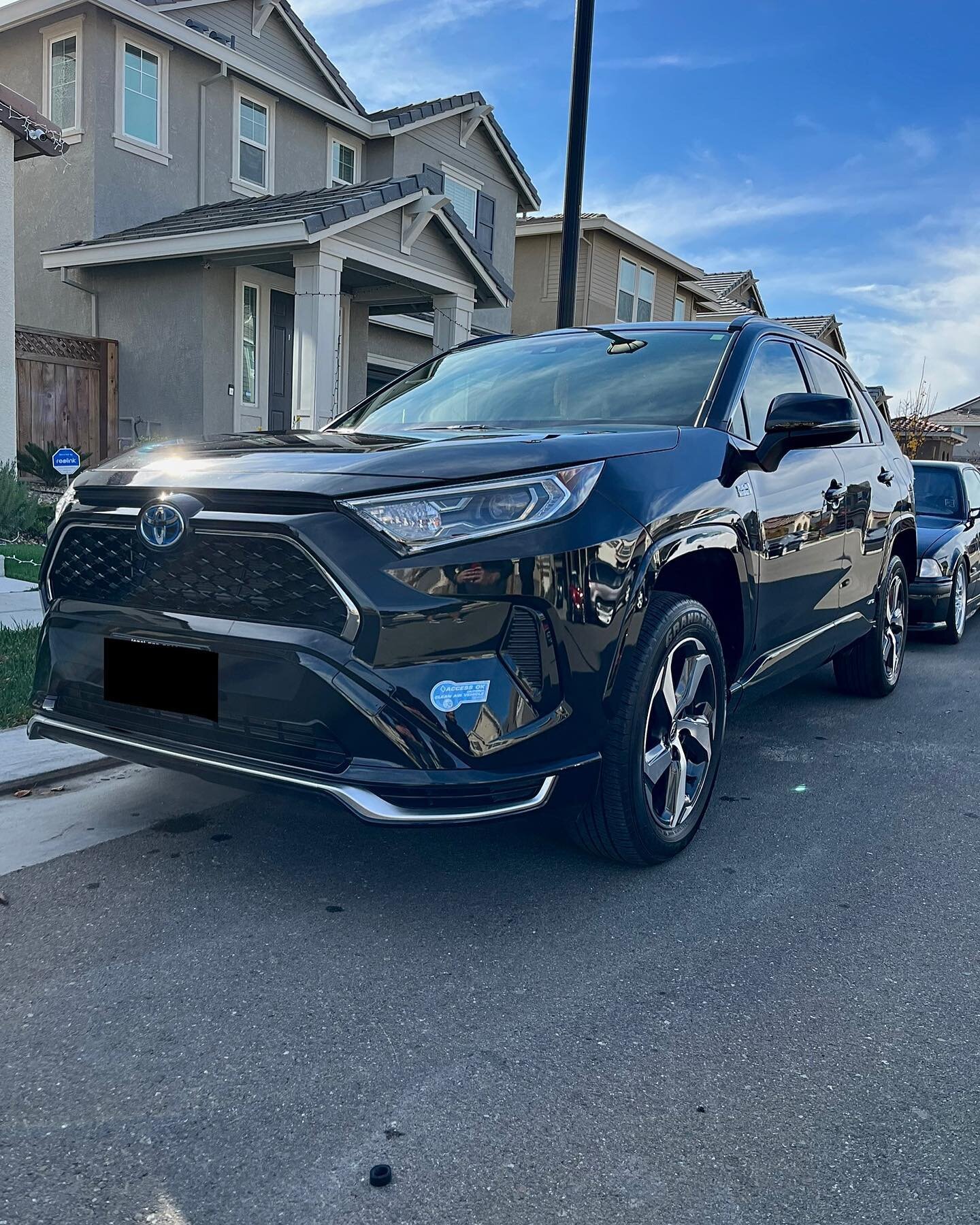 Toyota RAV4 in for an exterior Signature Diamond Package &amp; scratch removal! This car had an impact with some road cones, so we corrected as much as we could &amp; evened the paint with a full polish. Results came out amazing!&thinsp;
&thinsp;&thi