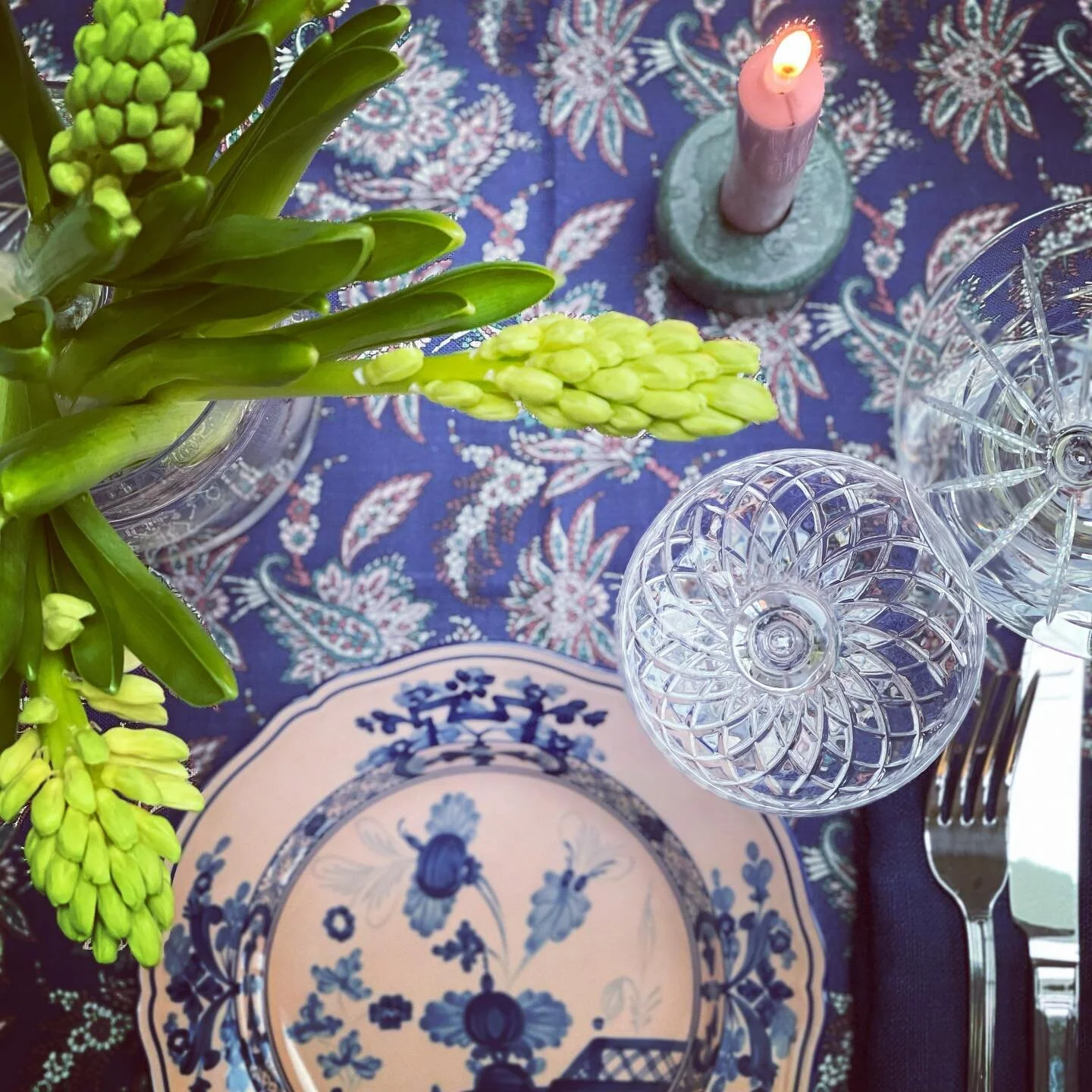Setting the table all fancy on a Monday #whynot #summer #pattern #fabric #crystal #china #best #candlelight #libertyprint #ginori1735 #sohohome #tabledecor #tablescapes