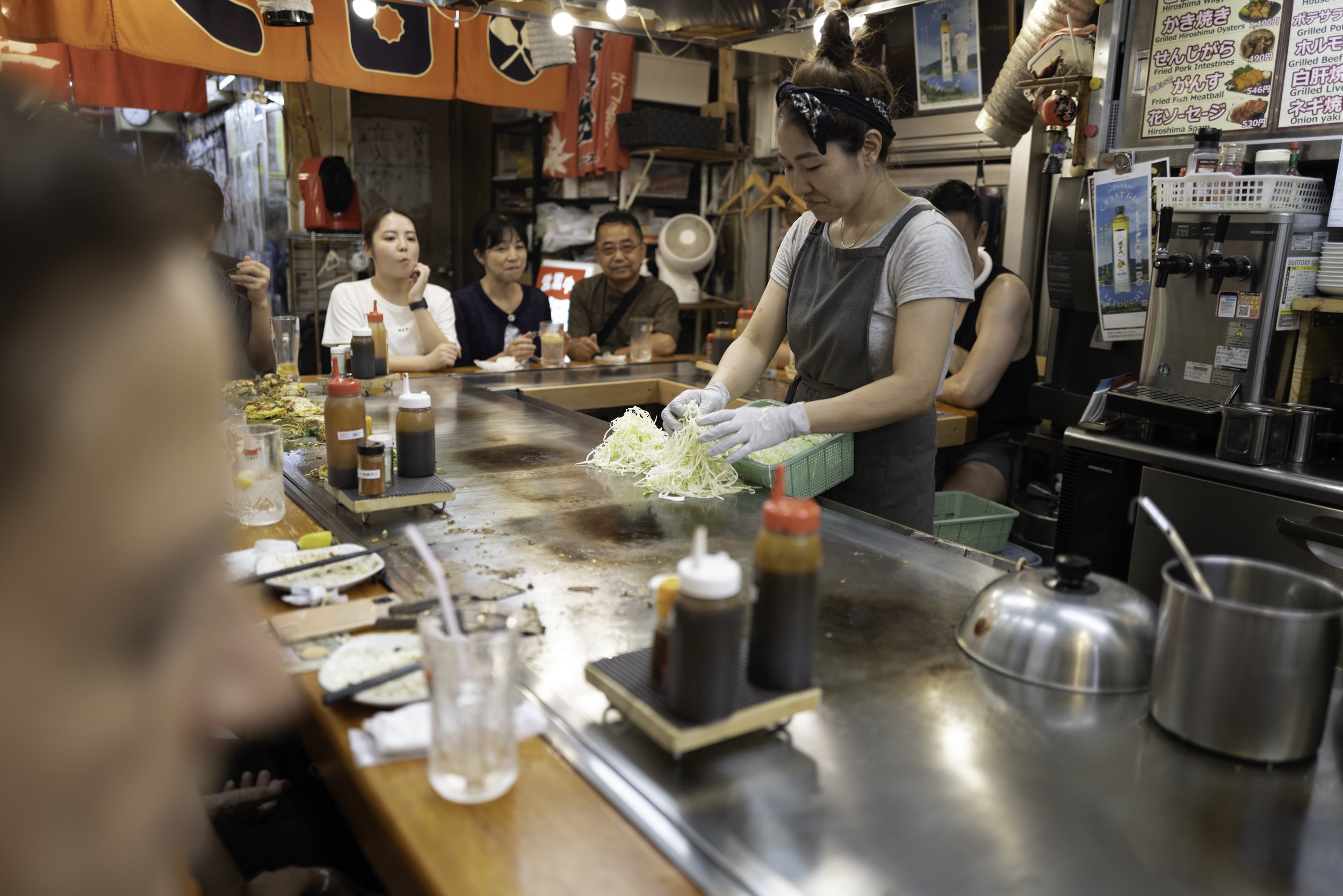 Hiroshima Okonimiyaki - Okonomimura -1080099.jpg