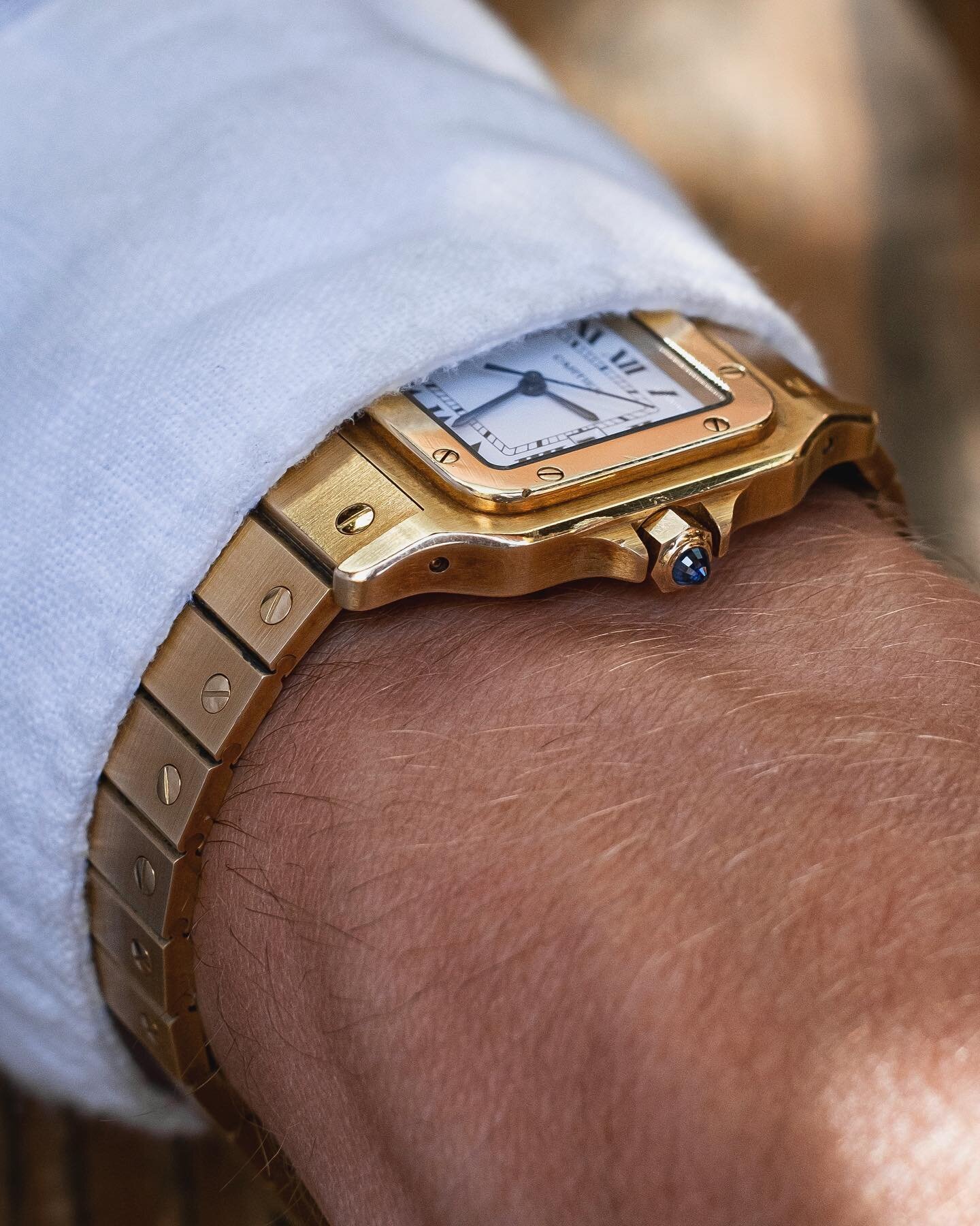 The all gold everything Santos Carre&eacute; is a real thing of 1980s evoking beauty. 

This particular 2960 was shot for @watchbrotherslondon 🔥
