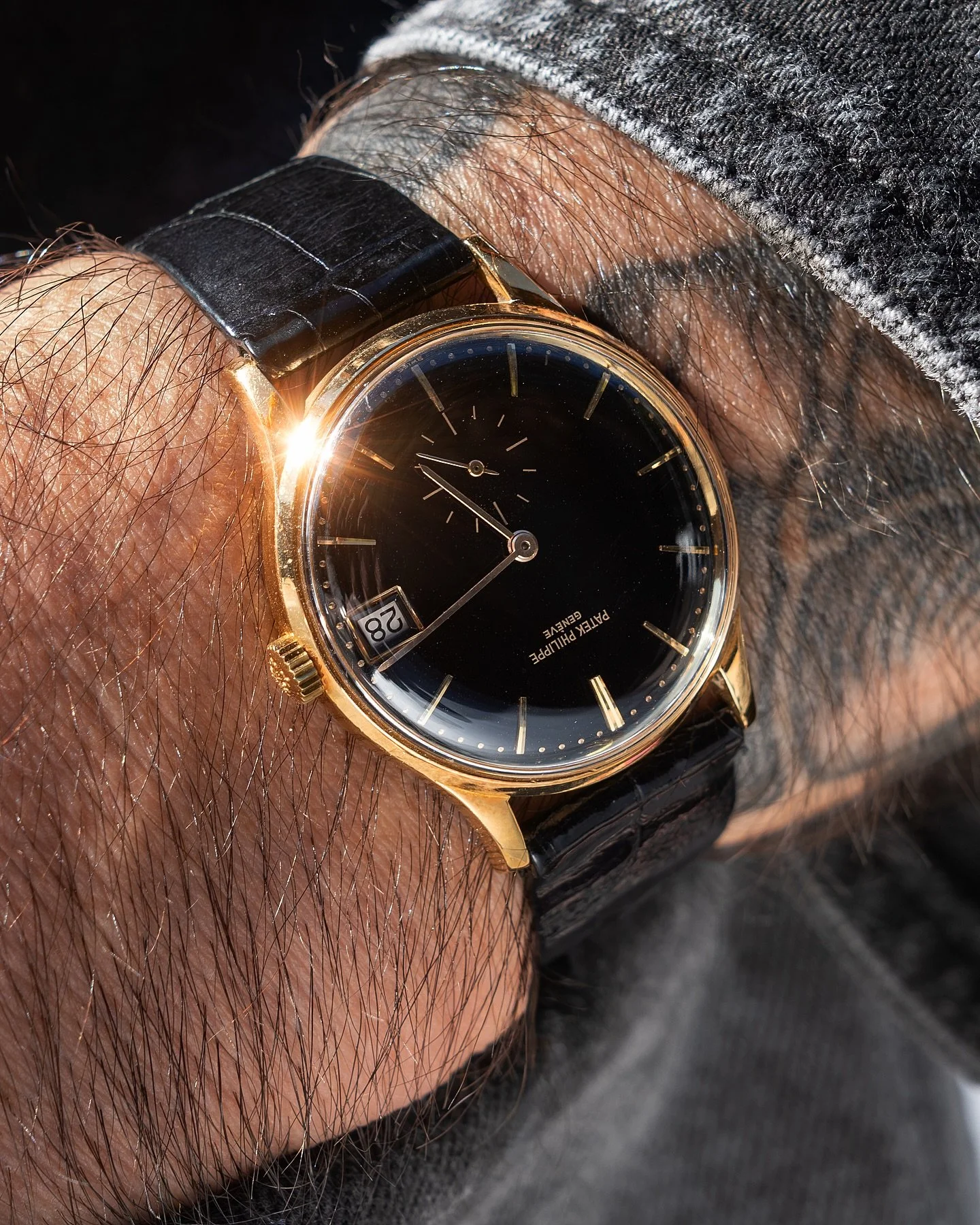 It occasionally sleeps btw
📍🍎
Patek via @mikenouveau