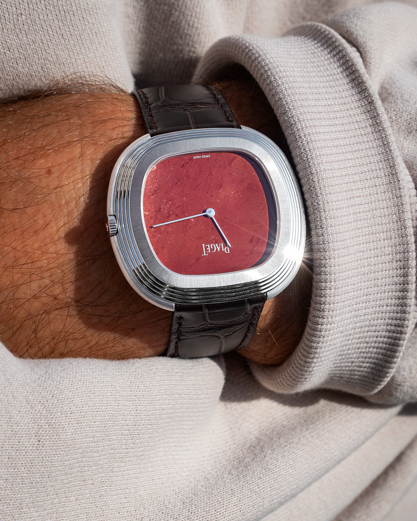 @justinhast&rsquo;s piece-unique Piaget Warhol with a fiery mookaite jasper dial, photographed just 24 hours after collection in Geneva.

Scroll to see how the Warhol suits every wrist size, here on a larger wrist but just at home on a smaller one. I