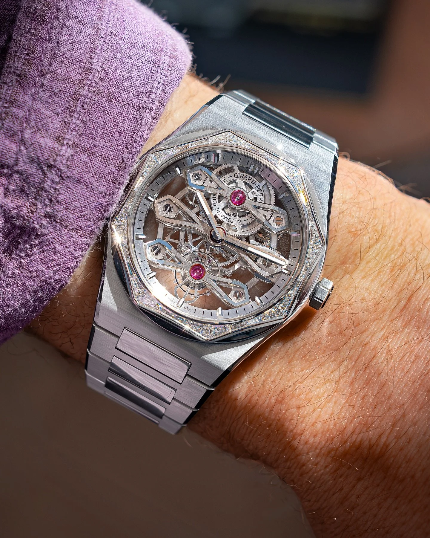 You saw the standard version of this Laureato Three Gold Bridges on the feed at launch, but here&rsquo;s the insane baguette set edition. 

The way the diamonds fit within the octagonal sided bezel and next level - have a zoom in and check it out 💥
