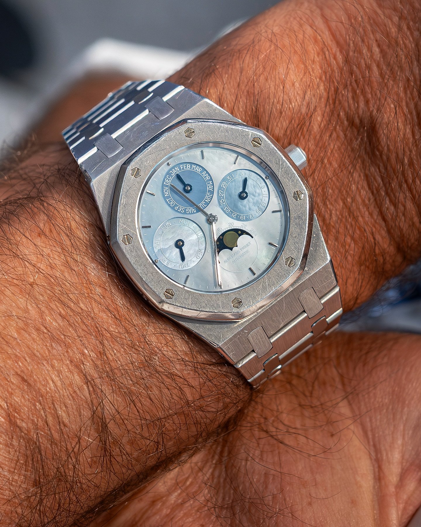 As you may have seen from my story in @britishgq, Dubai&rsquo;s watch spotting game is unmatched.

Here&rsquo;s a few extra wrists that didn&rsquo;t make the final cut (proof of how heavy it really is out there)

@dubaiwatchweek