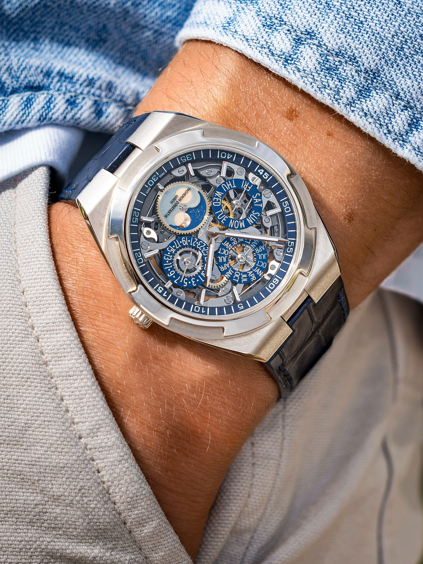 Don&rsquo;t forget about the Overseas ⬇️

The Vacheron Overseas Perpetual Calendar Ultra Thin is a proper modern mic drop moment, and the skeletonised version? Serious head turner. 

Of particular note is that frosted moonphase, strong wrist presence
