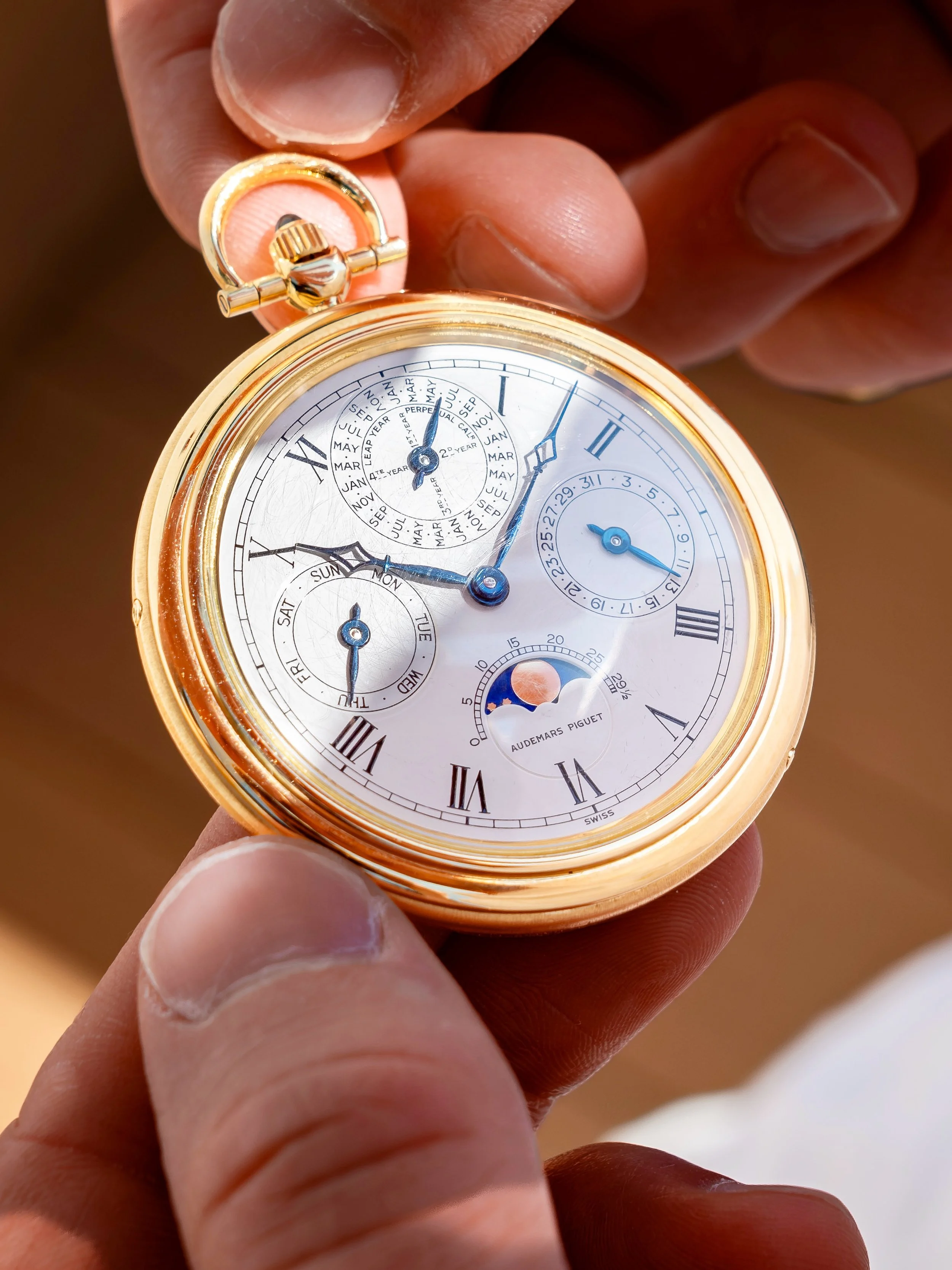 So, we&rsquo;re all talking about pocket watches again, right?

Including: 

@watchbrotherslondon / @audemarspiguet
@studio.underd0g
@hodinkee / @theoldwatchshop
@phillipswatches
@antiquorum