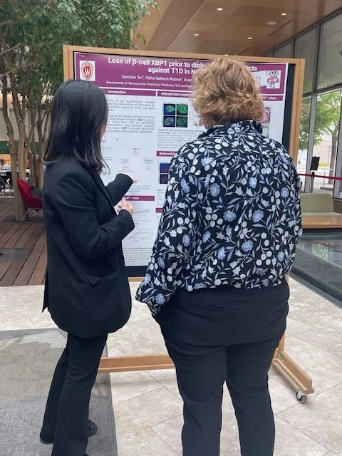 Qioadan is presenting her poster in MIC 2026!