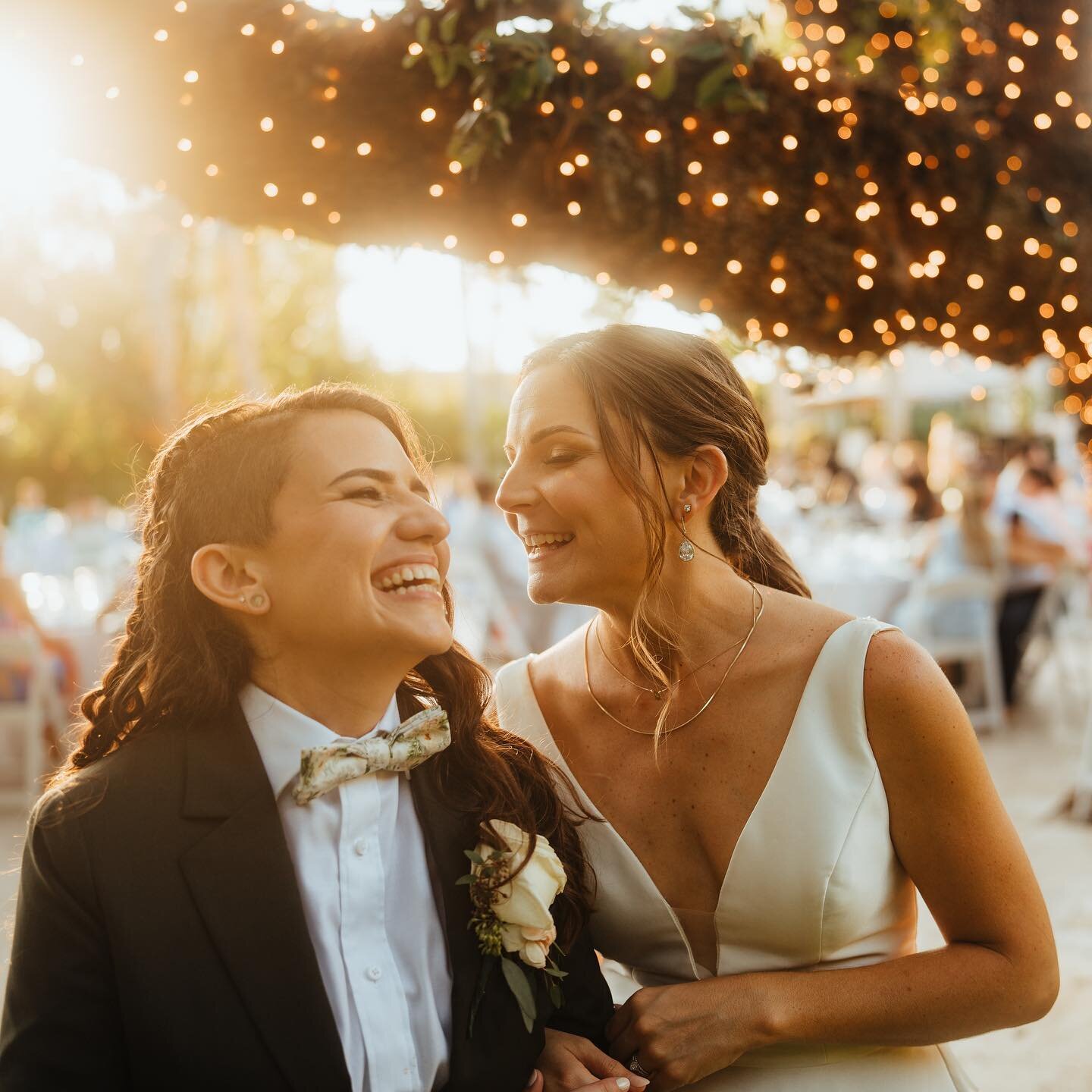 Weekend sneaks 😍 Congratulations Kaitlyn and Tiffany! 

#sarasotaweddingphotographer #ftmyerswedding #flweddingphotographer #ncweddingphotographer #loveislove #tampaweddingphotographer #ftlauderdaleweddingphotographer #miamiweddingphotographer #wedd