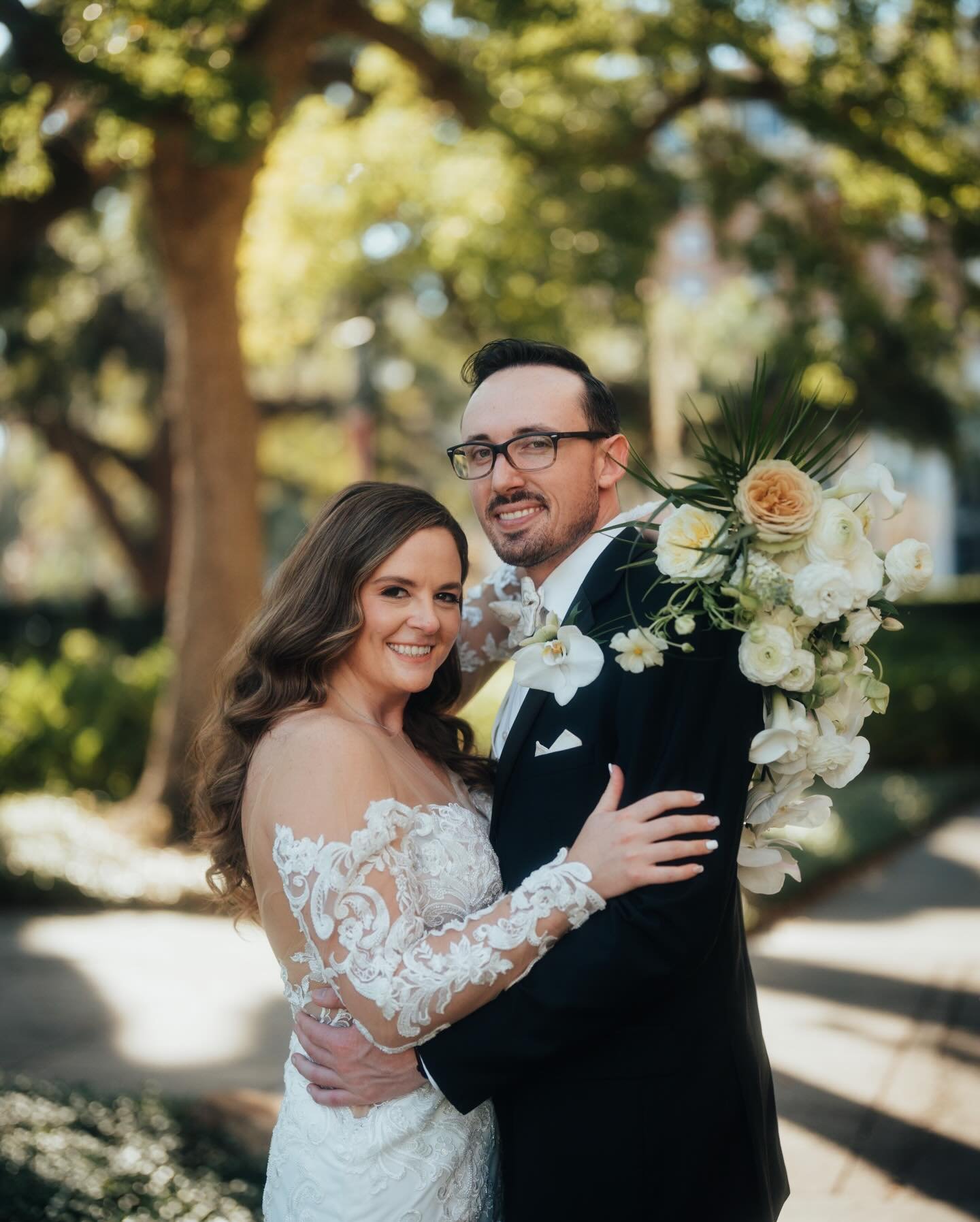 More Darlene and Travis! 🤍🖤 Featuring @startrolley and the always great @uoftampa campus. 

Planner + Content Creator: Wilder Mind Events @wildermindevents 
Venue: 
Caterer/Bartending: Elite Event Catering @eliteeventstampabay 
Photographer: Next B