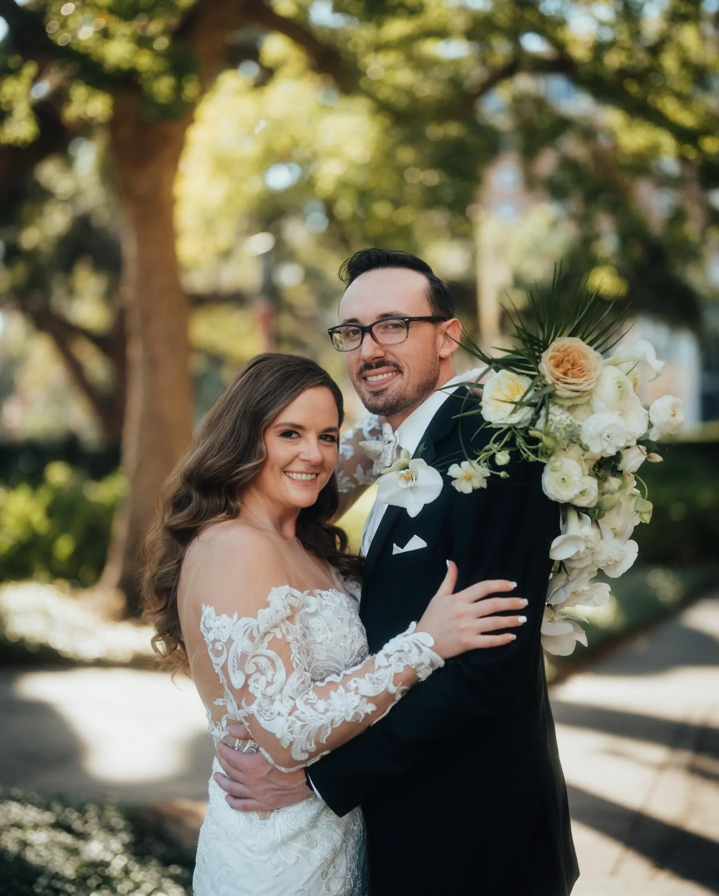 More Darlene and Travis! 🤍🖤 Featuring @startrolley and the always great @uoftampa campus. 

Planner + Content Creator: Wilder Mind Events @wildermindevents 
Venue: 
Caterer/Bartending: Elite Event Catering @eliteeventstampabay 
Photographer: Next B