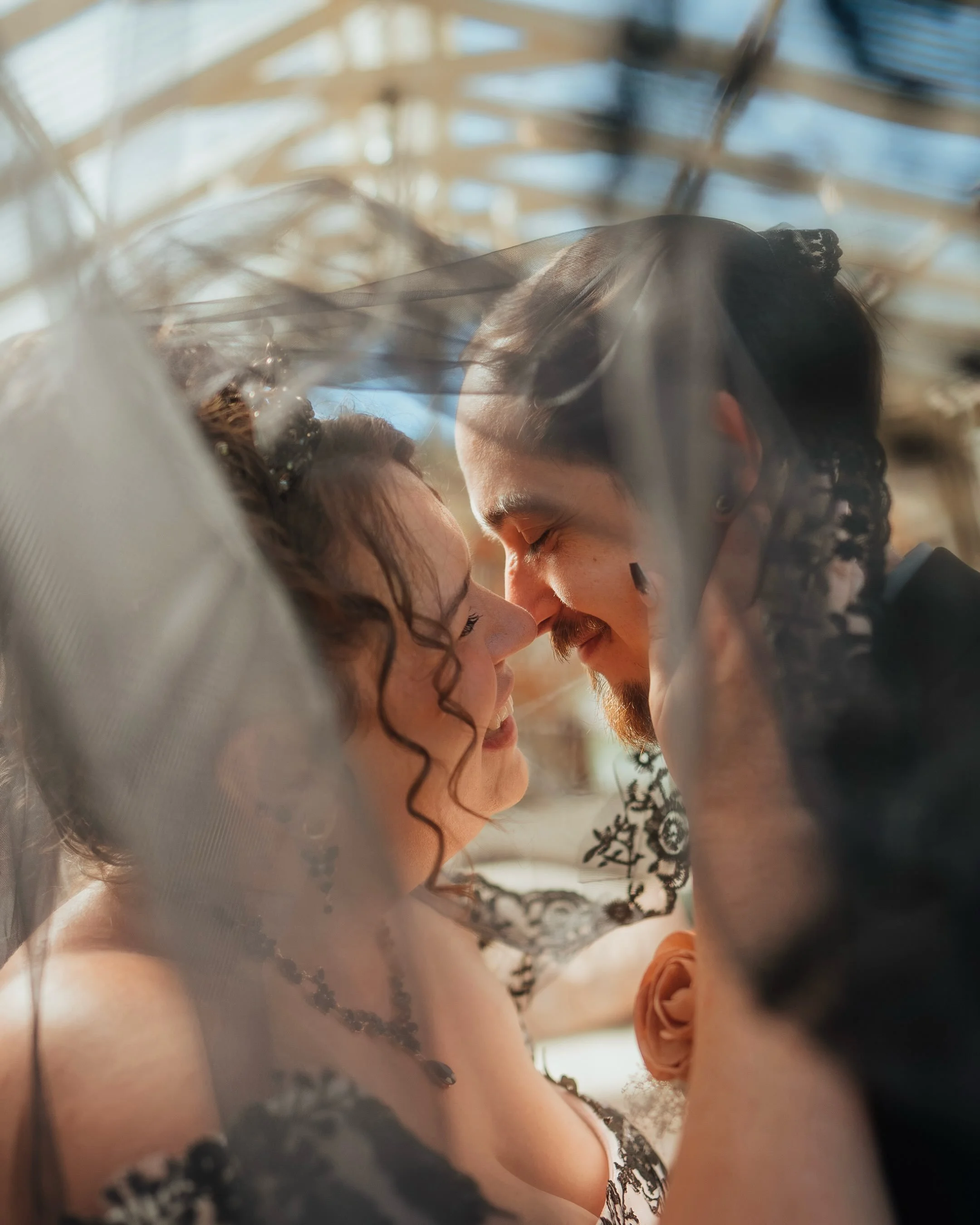 Almost saved this one for 11/4 since Ashley + Evan met playing WoW (iykyk)&hellip; but I couldn&rsquo;t resist sharing this incredible dress during the season of great black dresses! 🖤🤍

A little wedding magic at The Gathering Table in Plant City, 