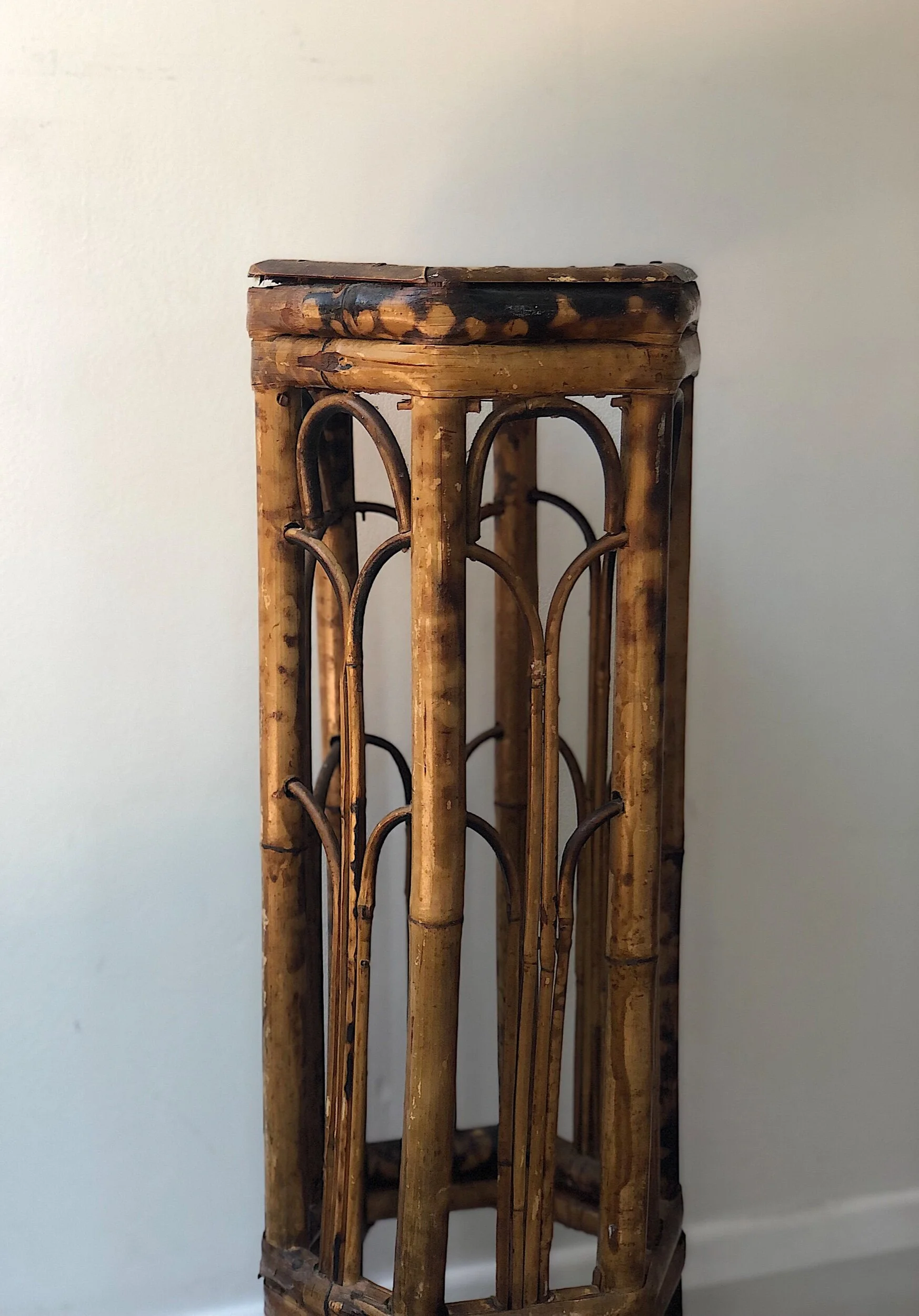 1EE2A5E5-3DCB-4D56-A48B-6C78F7288250